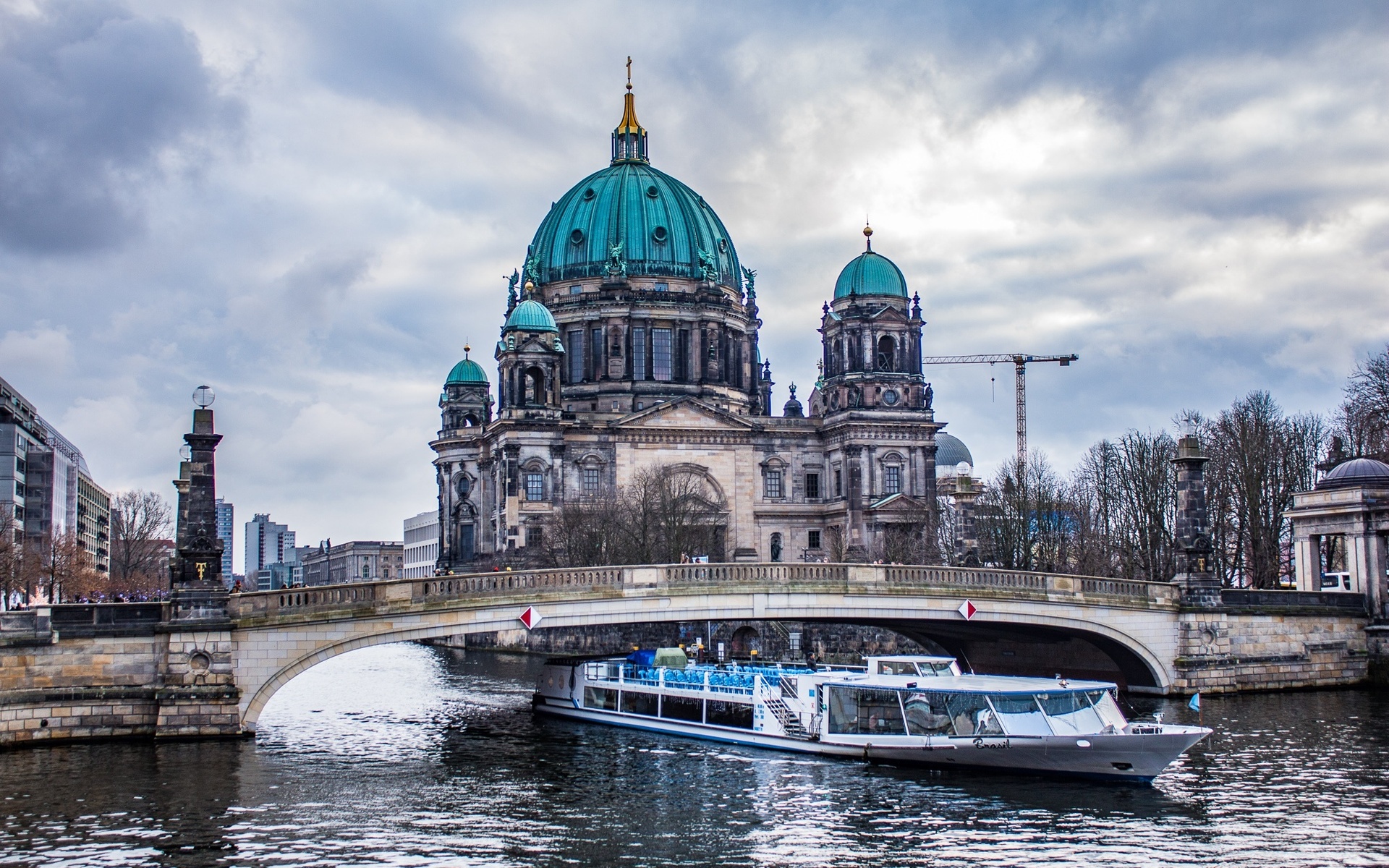 Cathedral Berlin Wallpapers