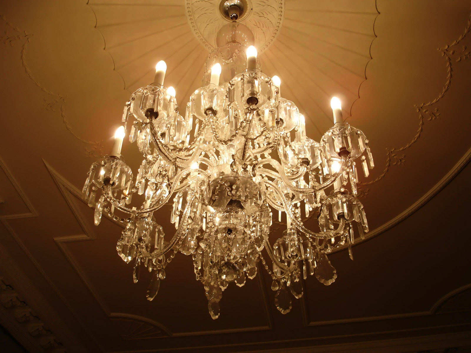 Chandelier Wallpapers