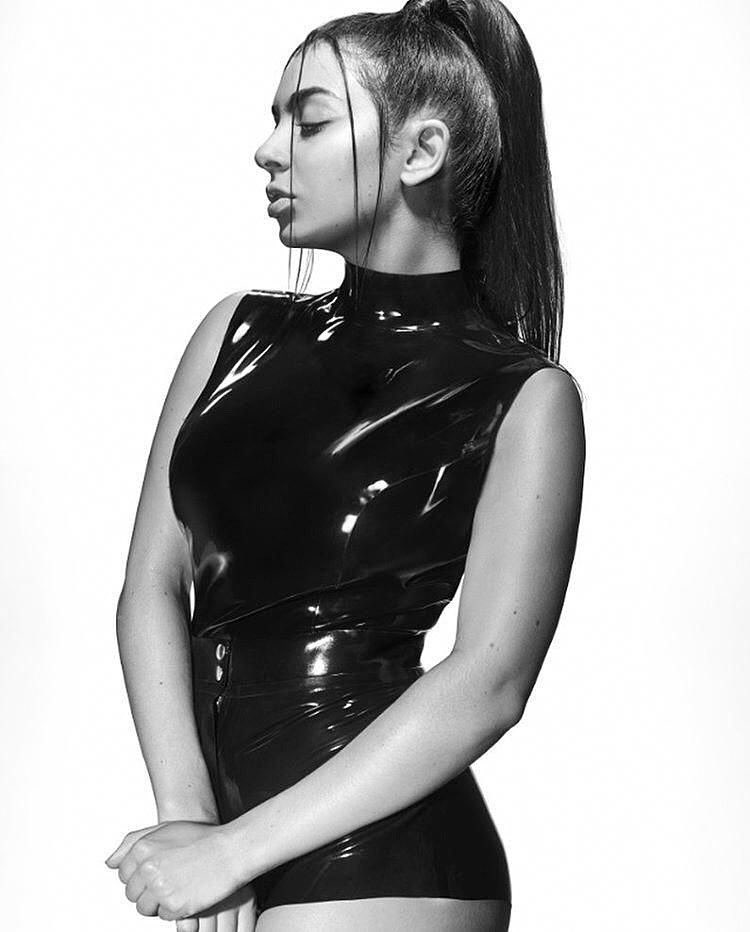 Charli XCX 2019 Wallpapers
