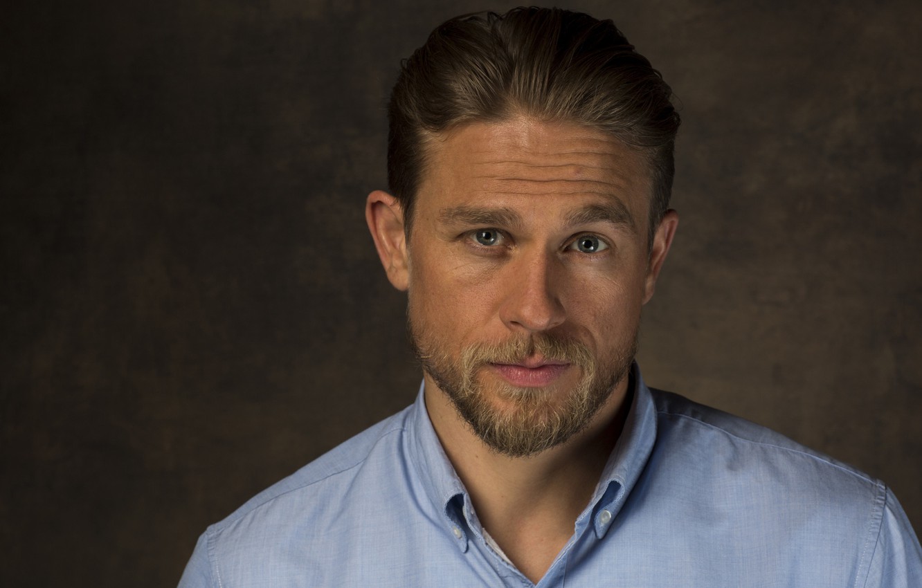 Charlie Hunnam Wallpapers