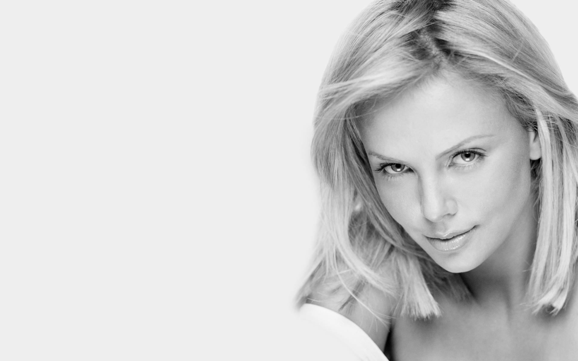 Charlize Theron Monochrome Wallpapers