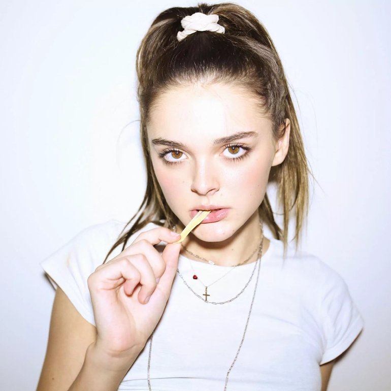 Charlotte Lawrence Wallpapers