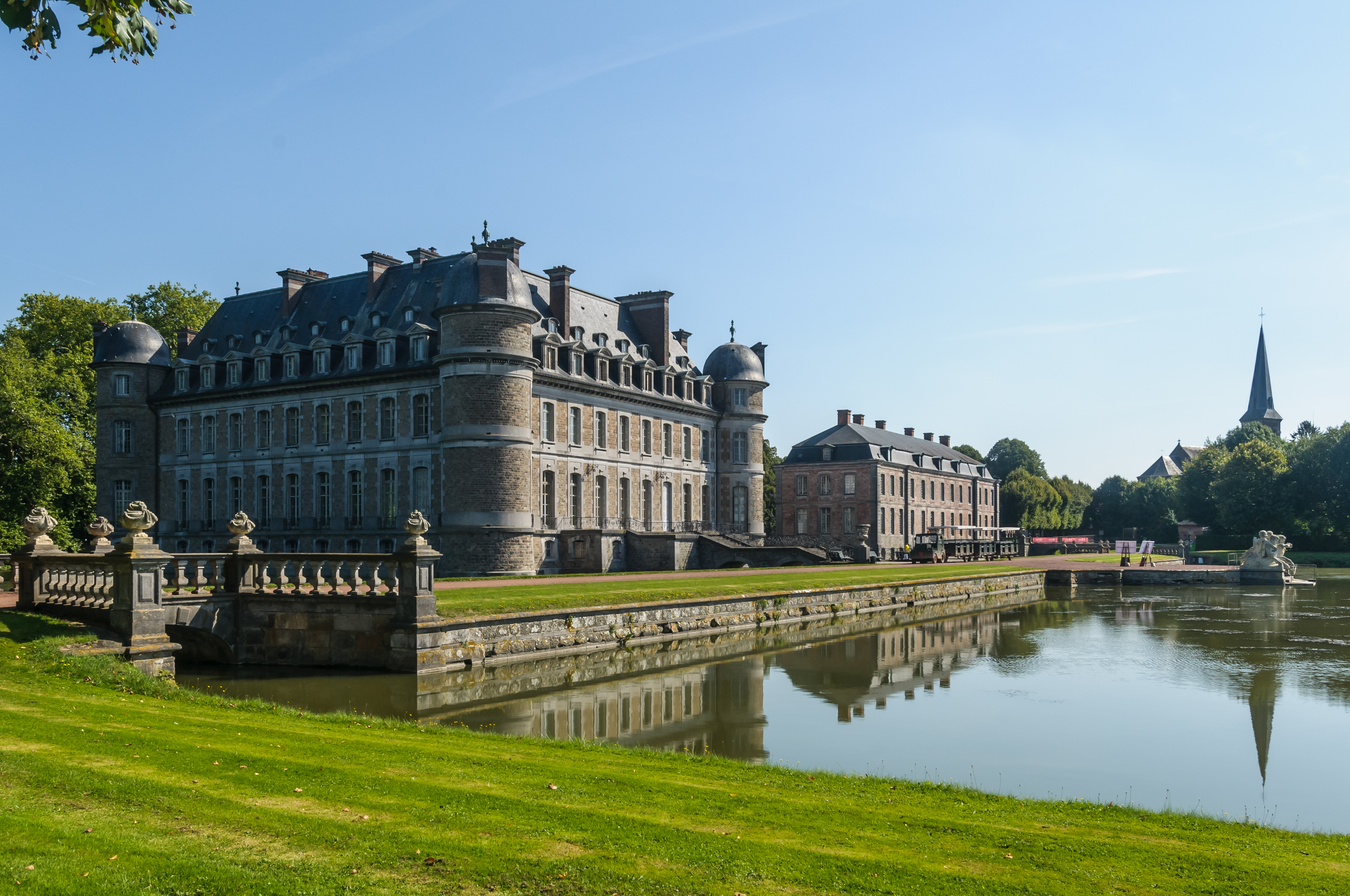 Chateau De Beloeil Wallpapers