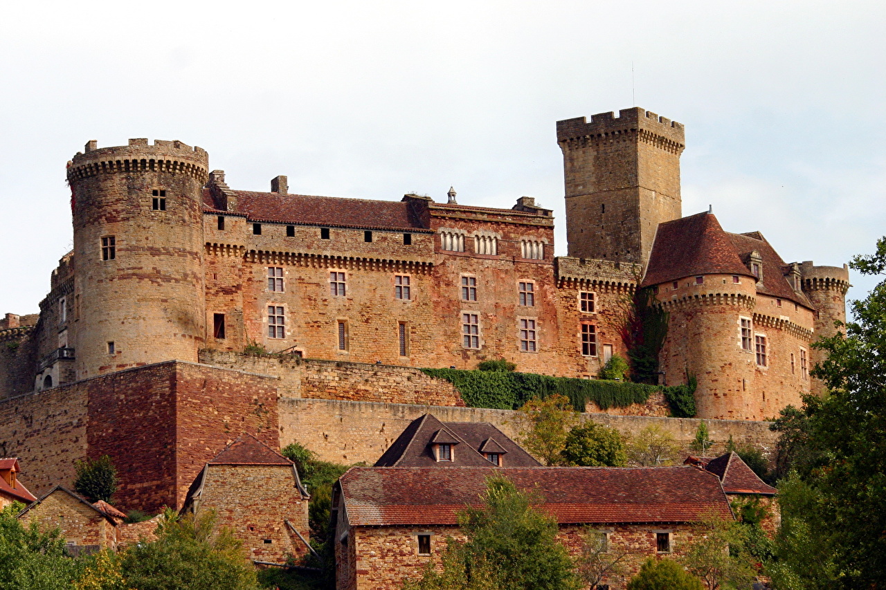 Chateau De Castelnau-Bretenoux Wallpapers