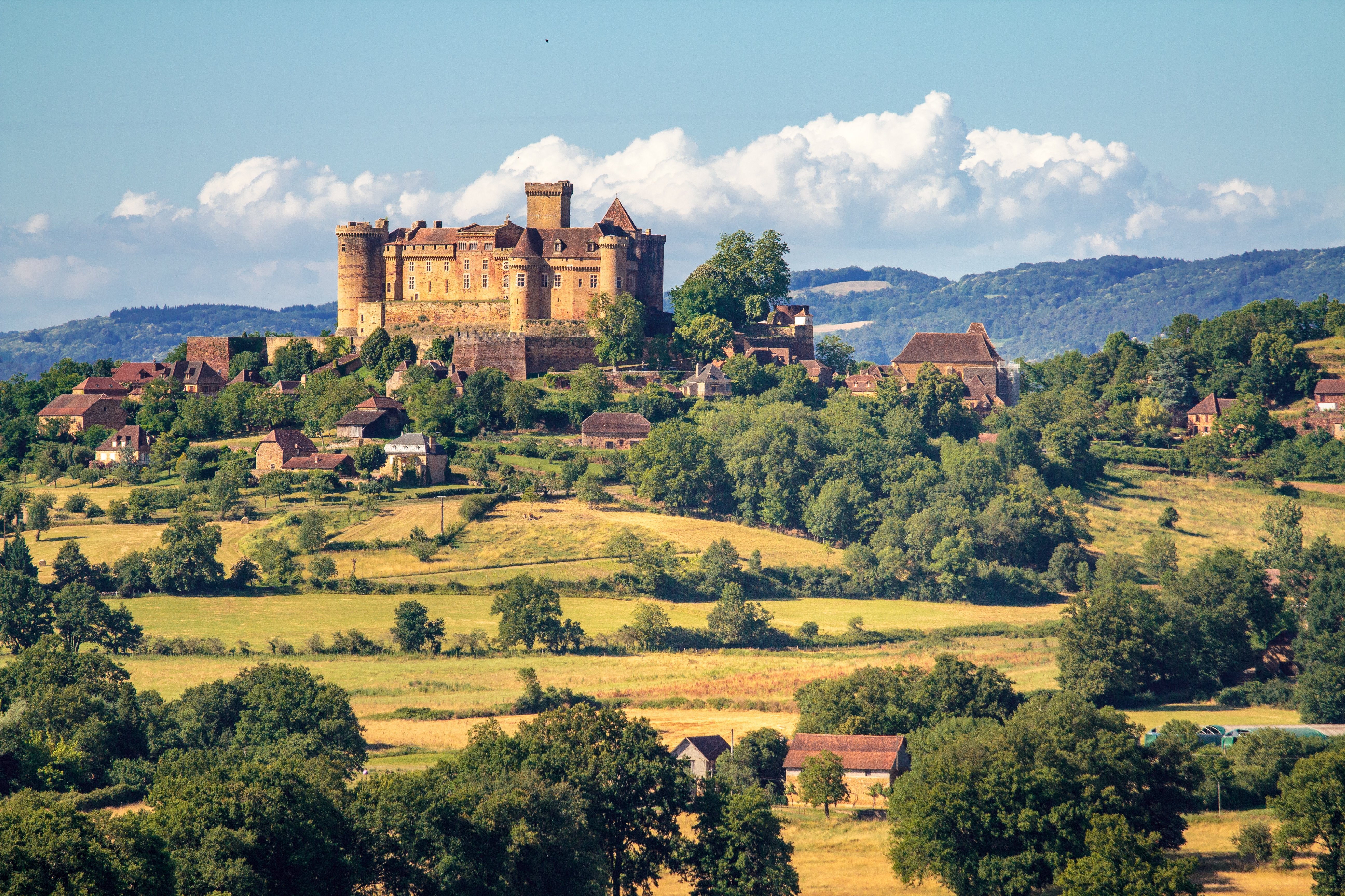 Chateau De Castelnau-Bretenoux Wallpapers