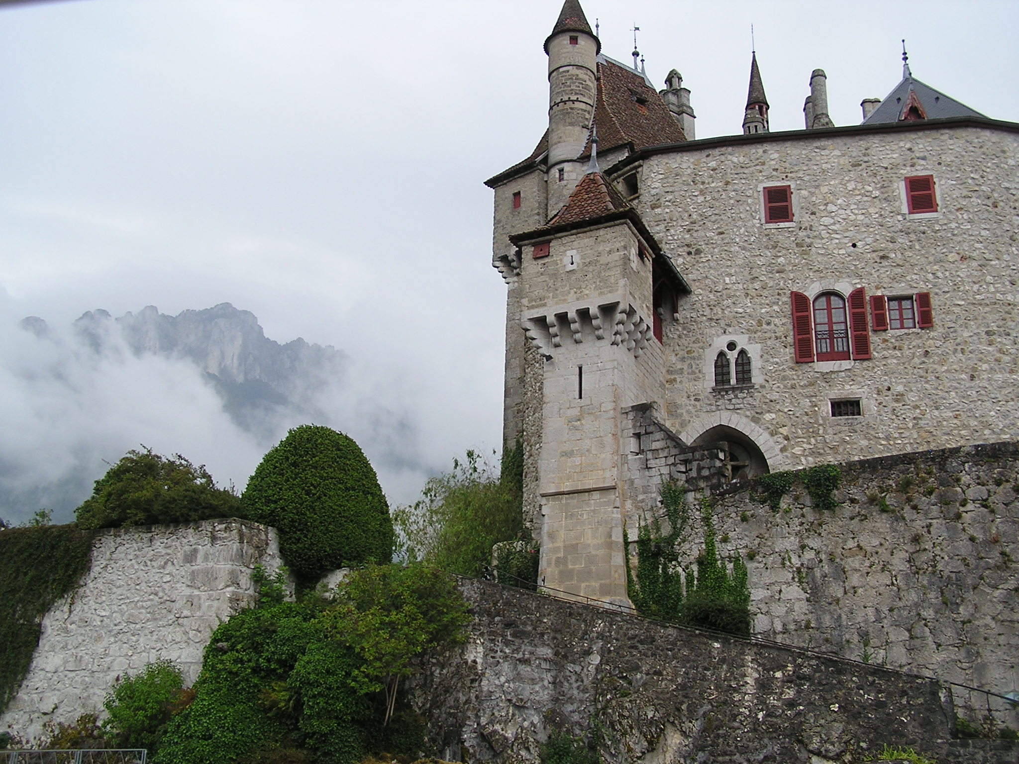 Chateau De Menthon St. Bernard Wallpapers