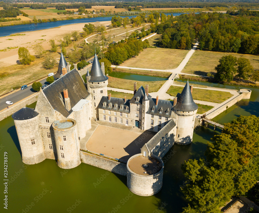 Chateau De Sully-Sur-Loire Wallpapers