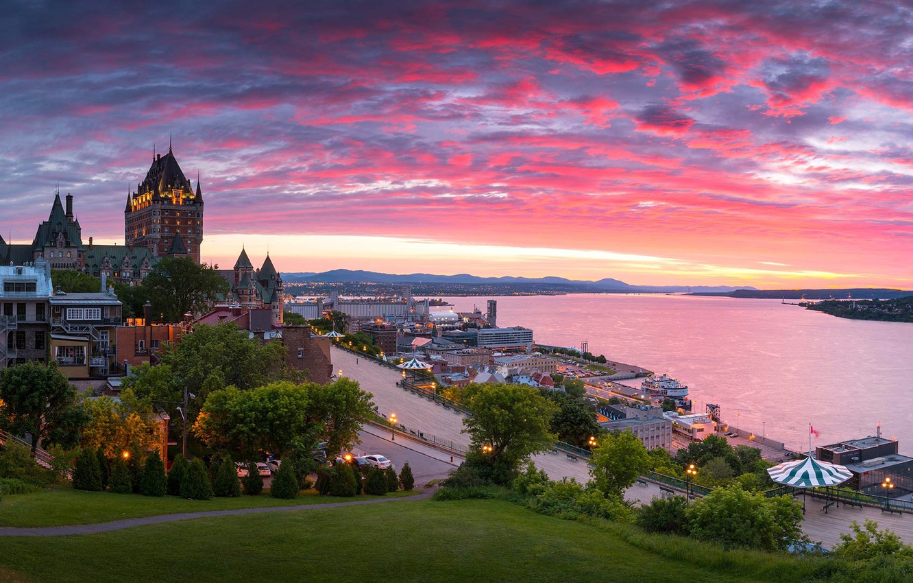 Chateau Frontenac Wallpapers