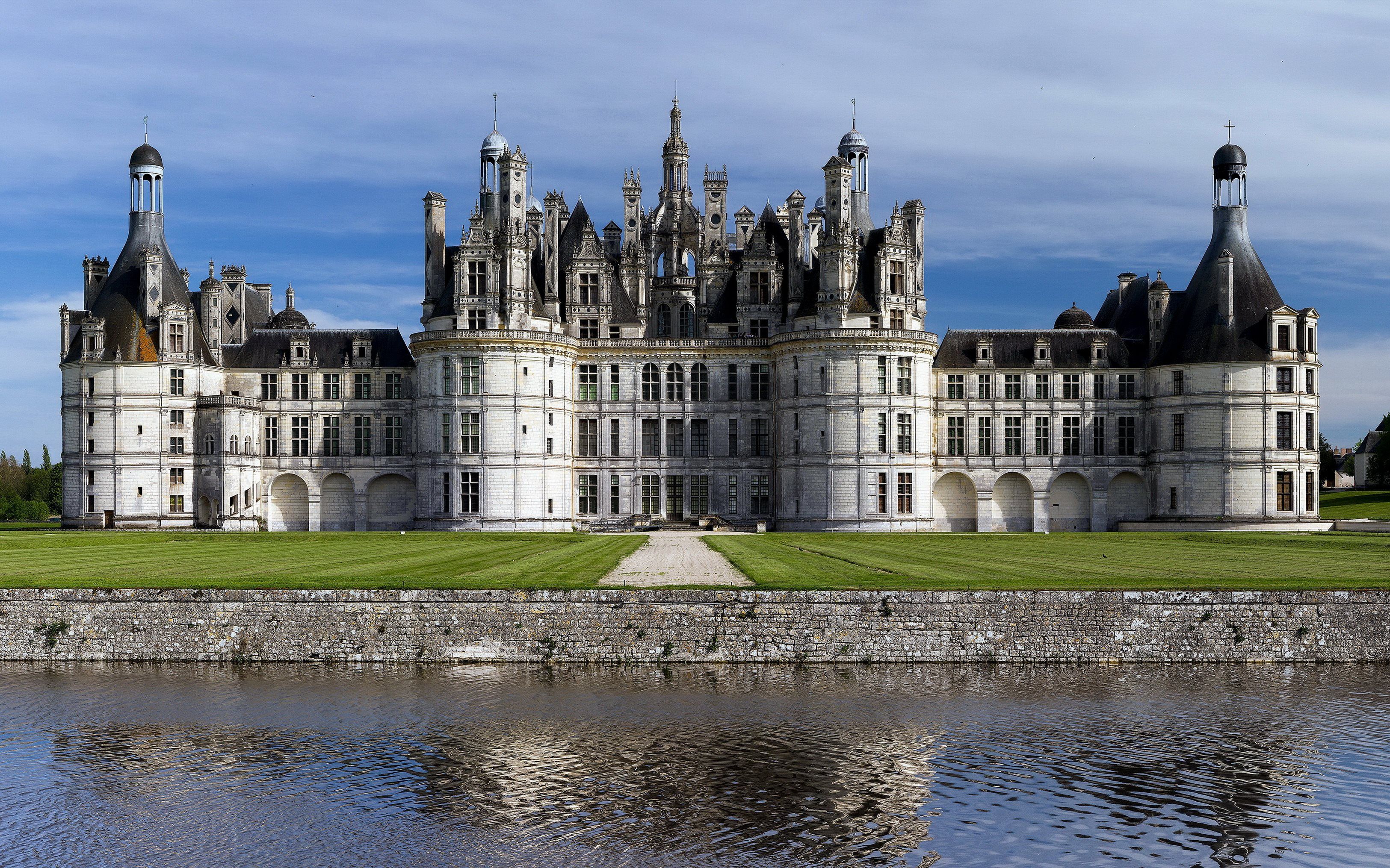 Chateaux Of The Loire Valley Wallpapers