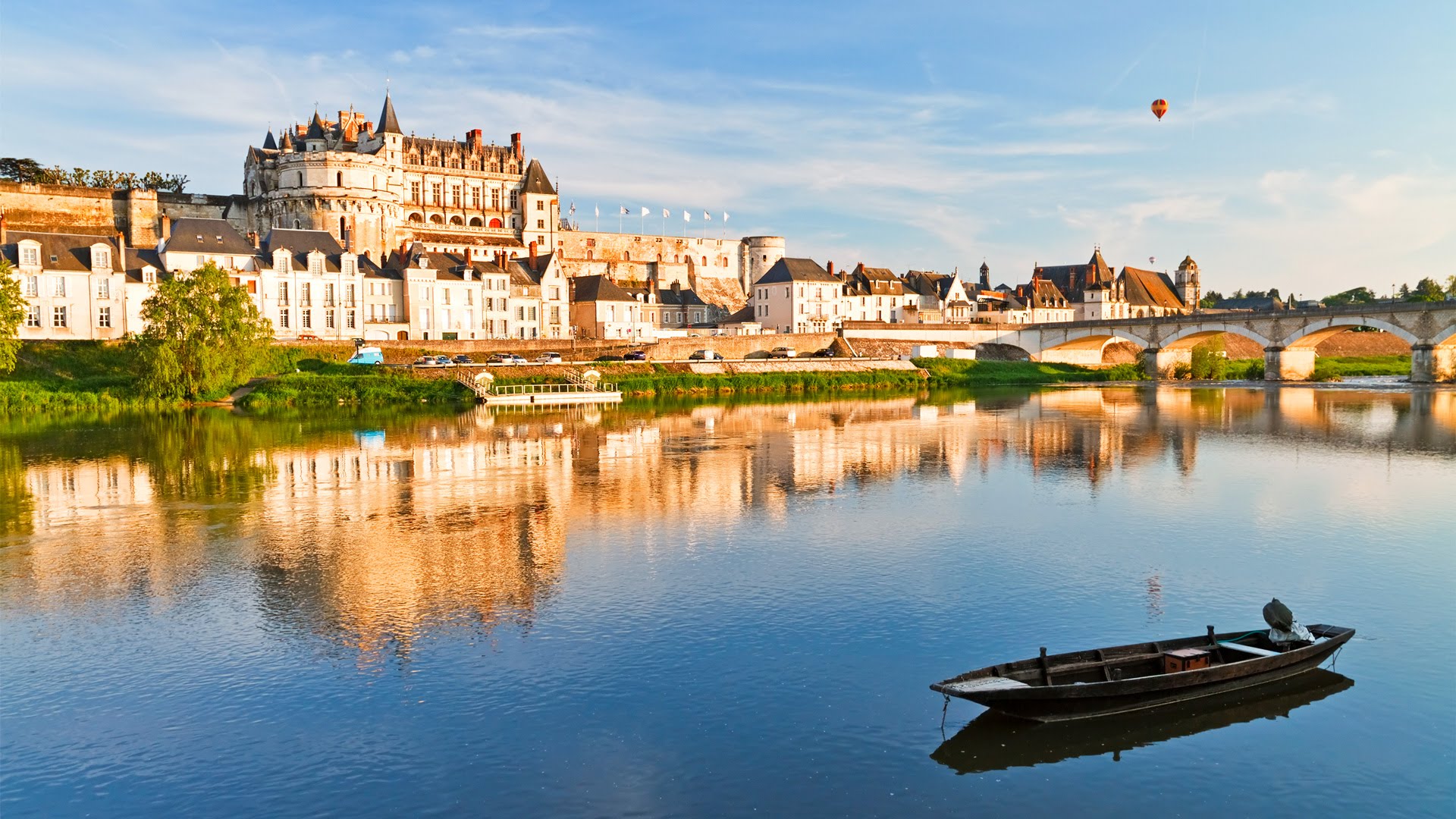 Chateaux Of The Loire Valley Wallpapers