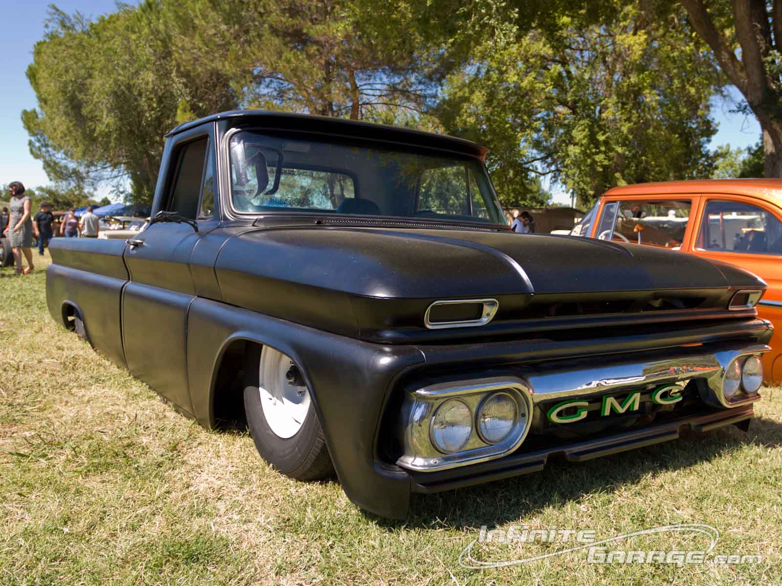 Chevrolet Apache Wallpapers