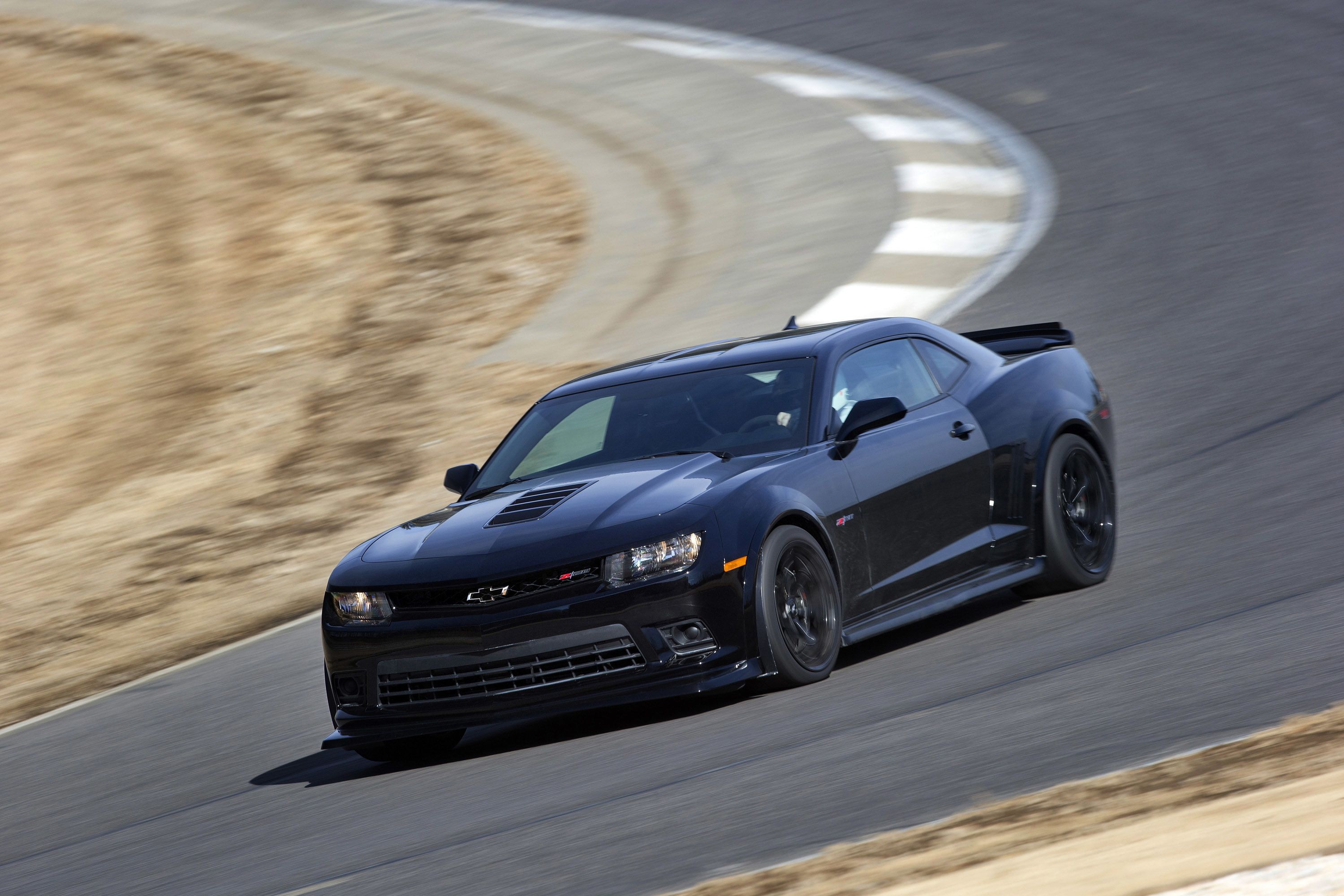 Chevrolet Camaro Z/28 Wallpapers