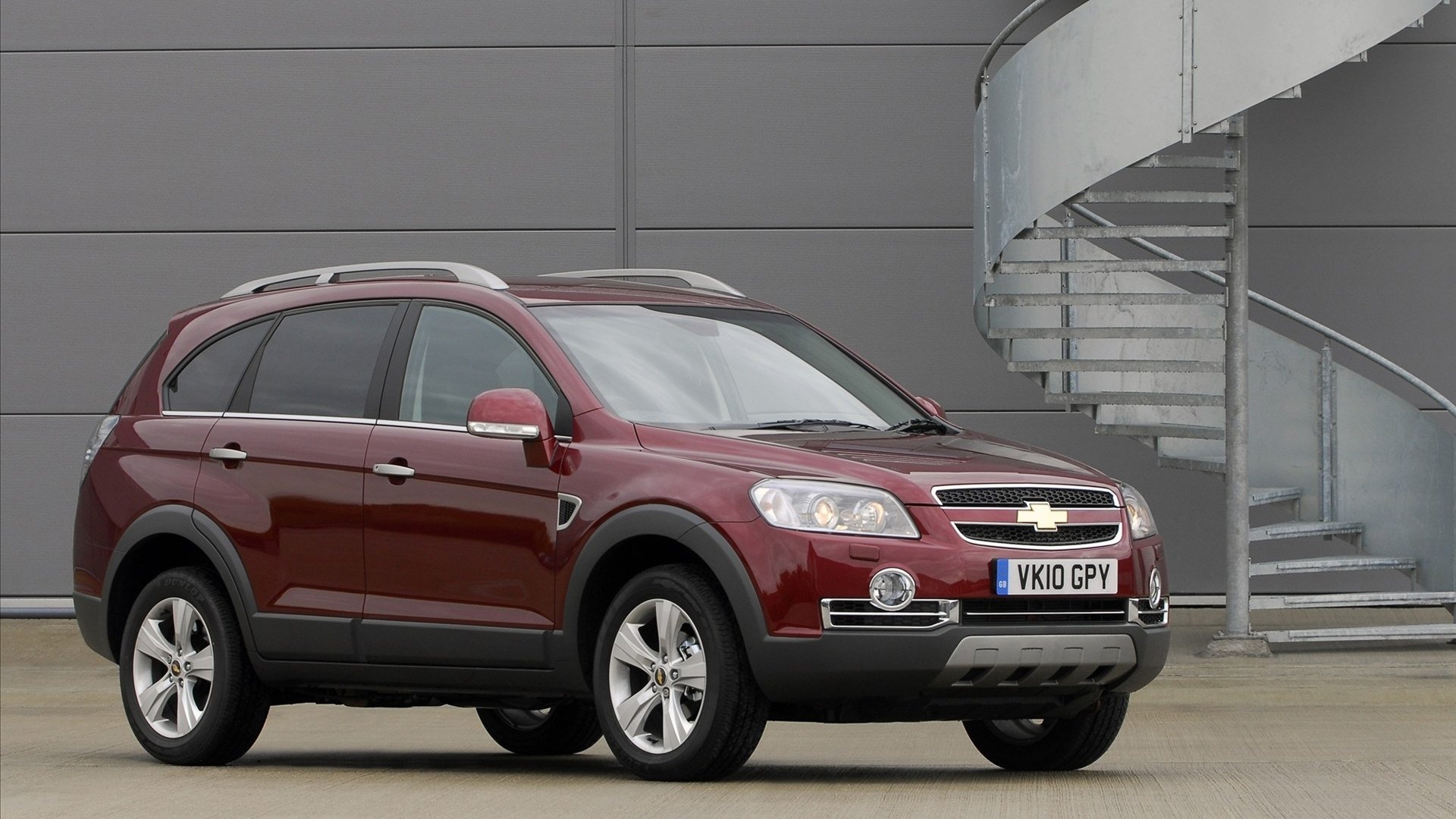 Chevrolet Captiva Wallpapers