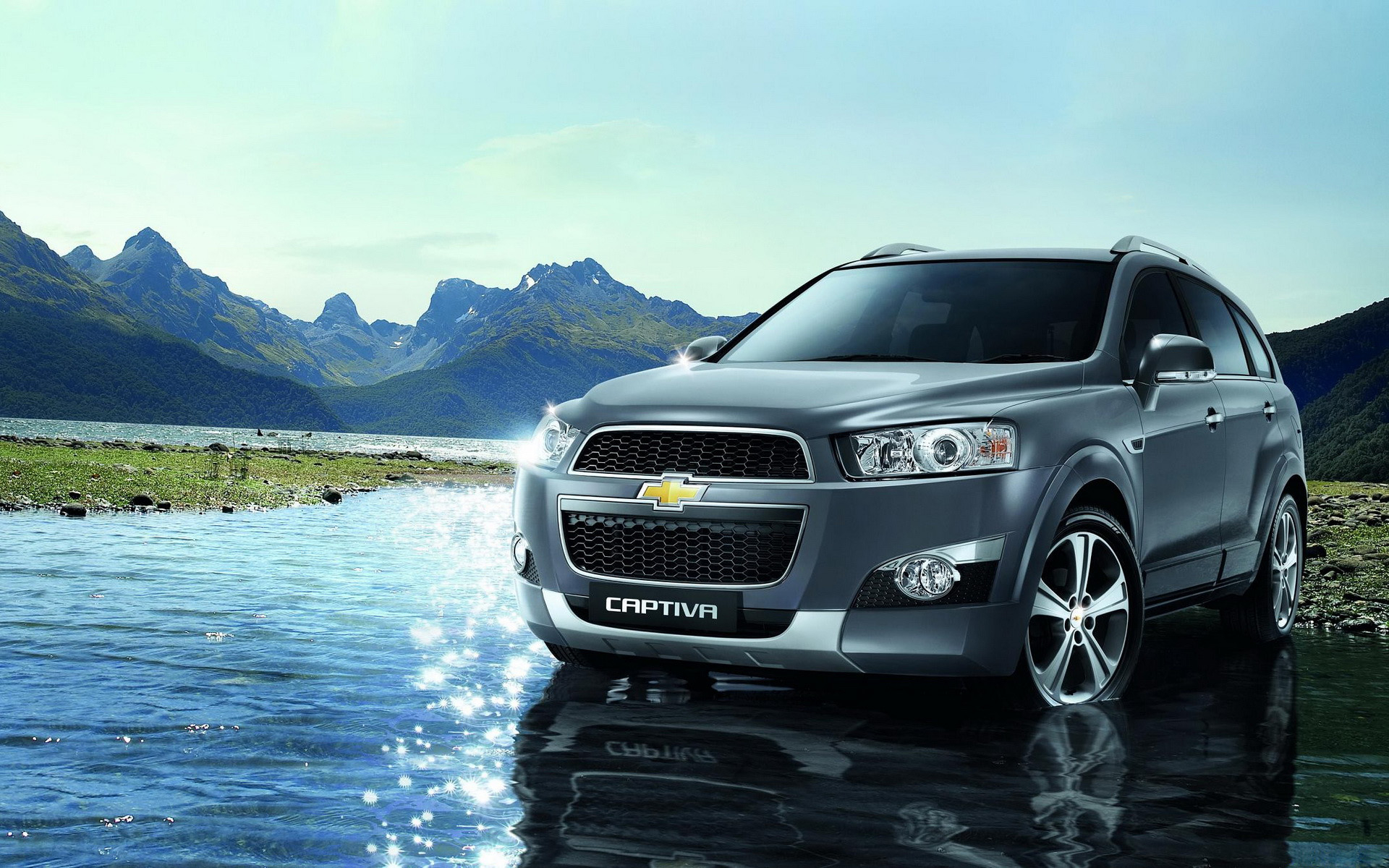 Chevrolet Captiva Wallpapers