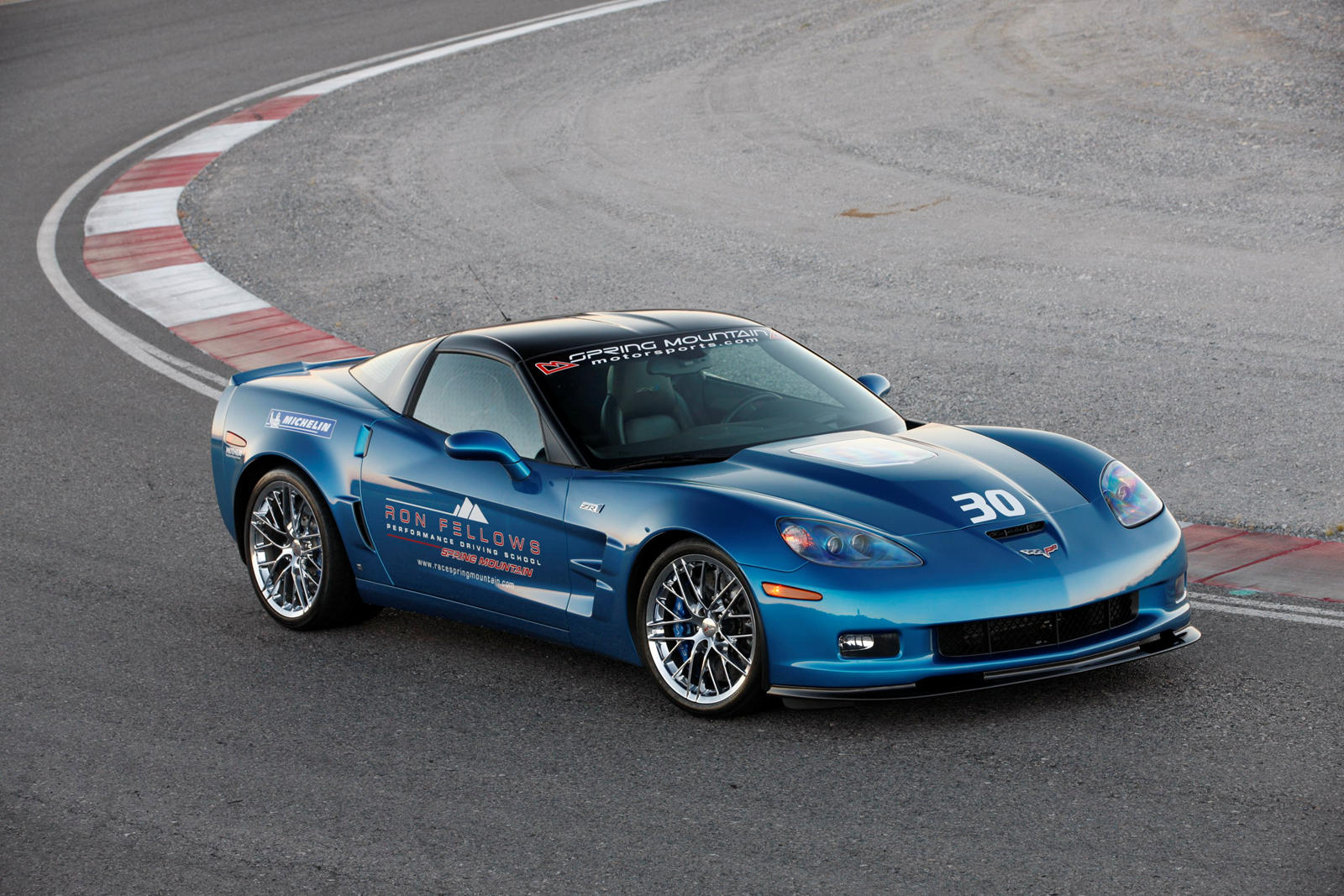 Chevrolet Corvette Gt1 Wallpapers