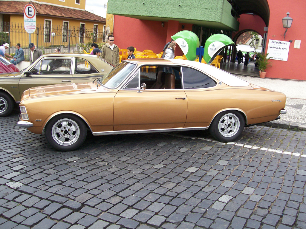 Chevrolet Opala Comodoro Wallpapers