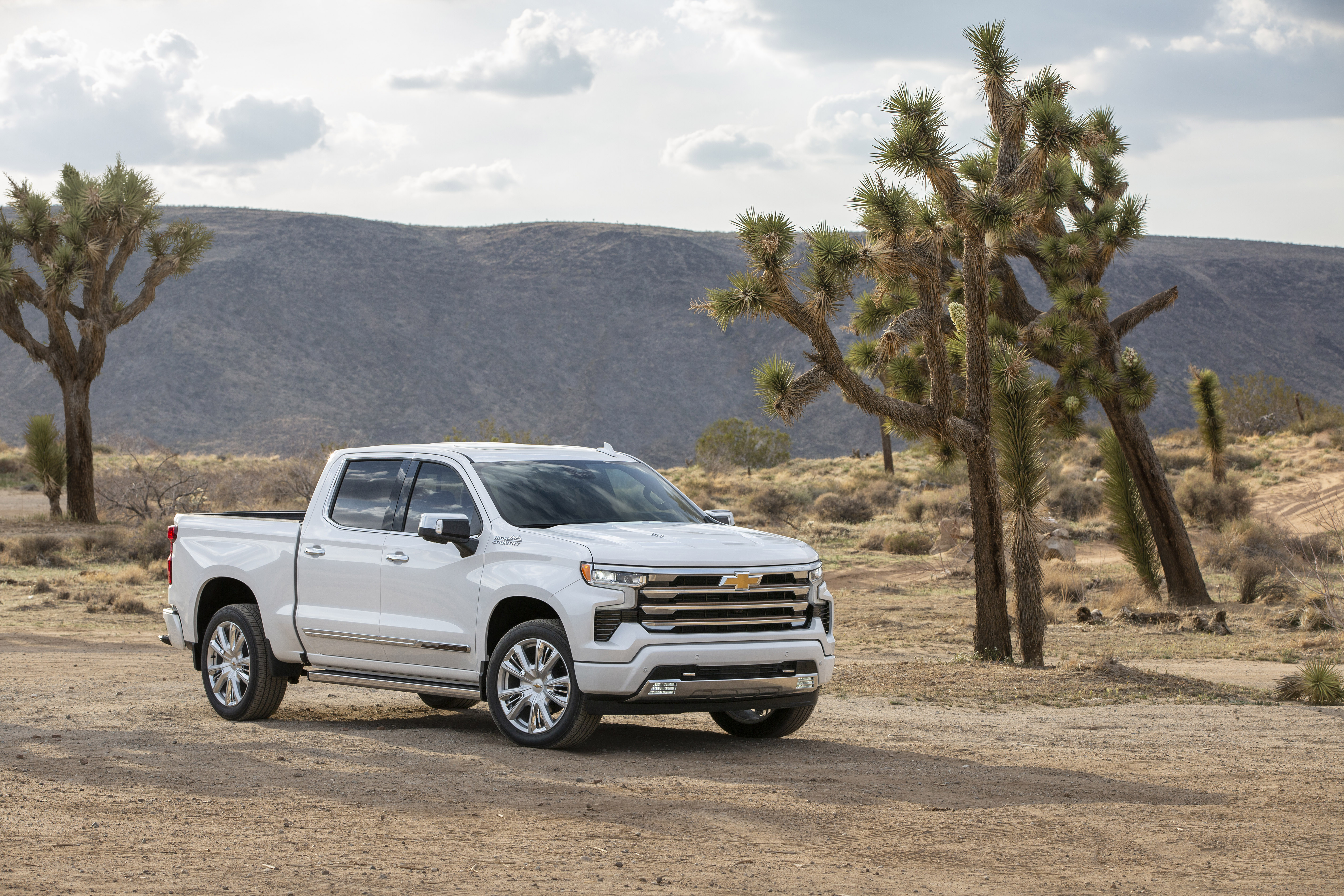 Chevrolet Silverado High Country Wallpapers