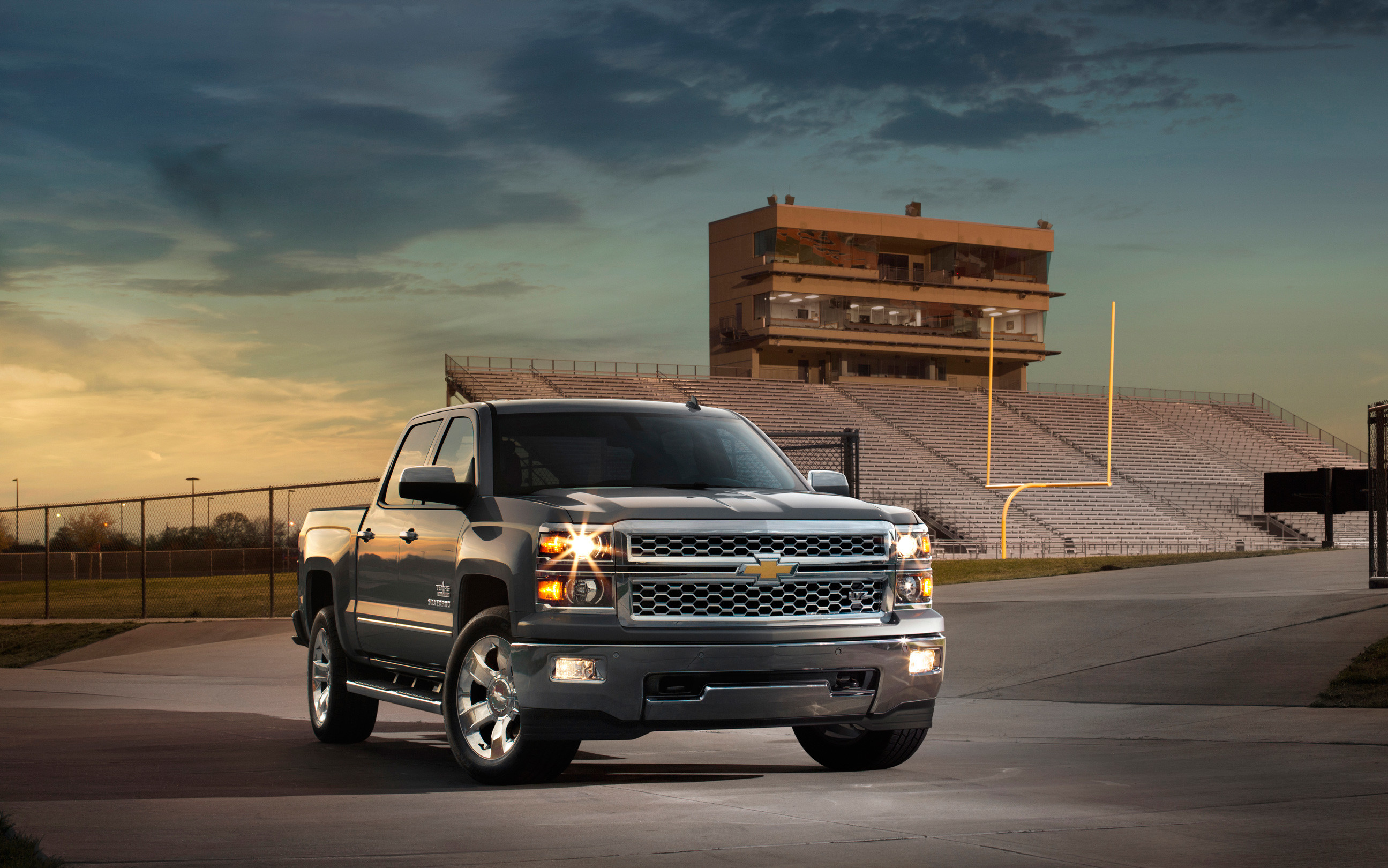 Chevrolet Silverado Wallpapers