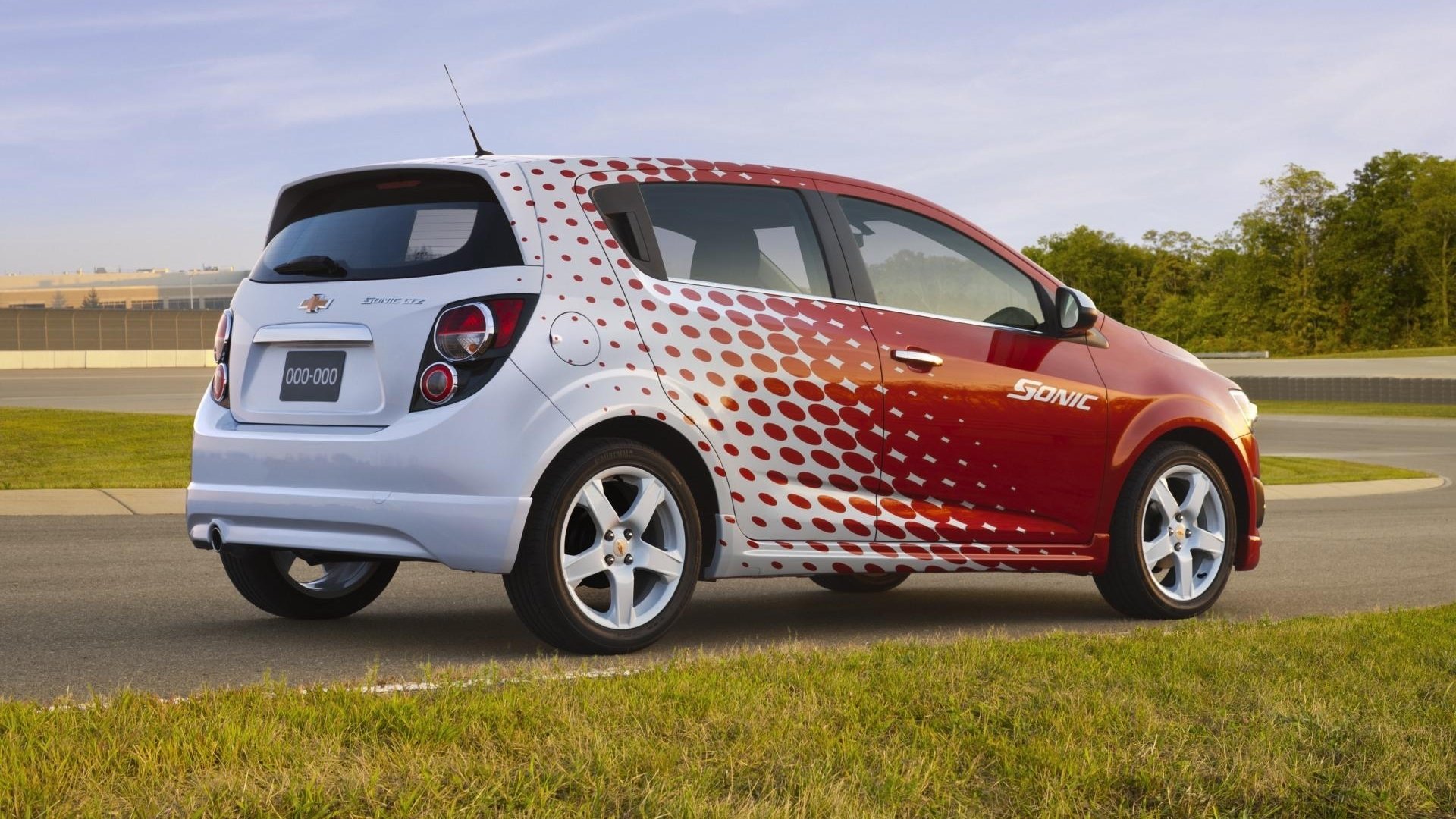 Chevrolet Sonic Wallpapers