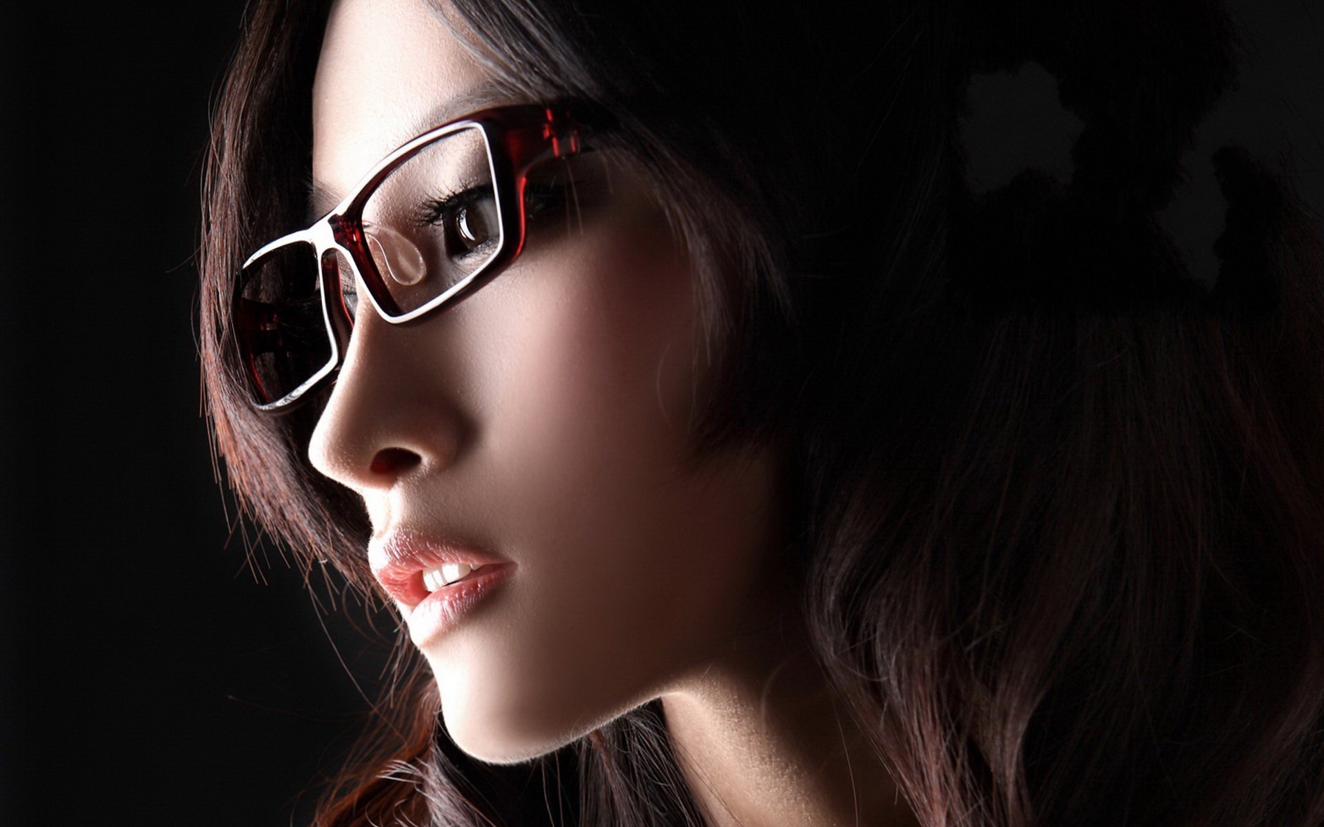 Chinese Girls With Glasses Wallpapers