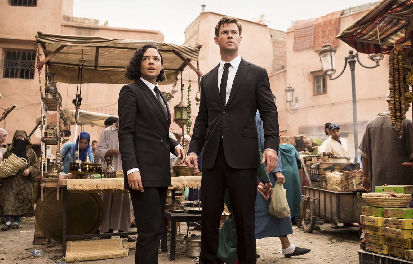 Chris Hemsworth And Tessa Thompson Men In Black 4 Wallpapers