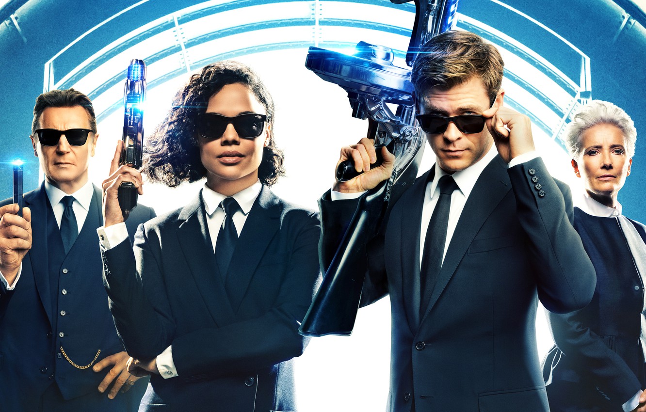 Chris Hemsworth And Tessa Thompson Men In Black 4 Wallpapers