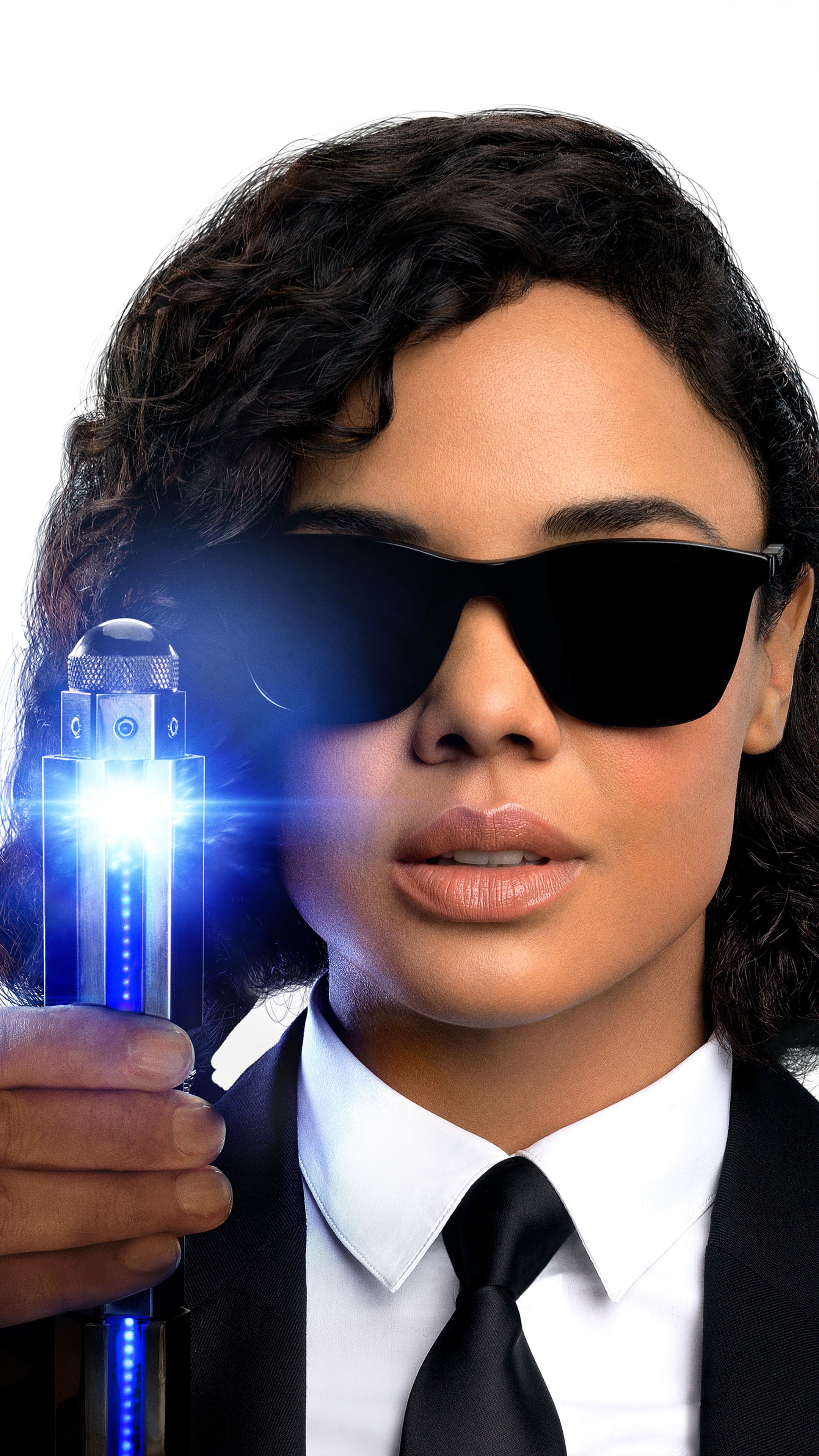 Chris Hemsworth And Tessa Thompson Men In Black 4 Wallpapers