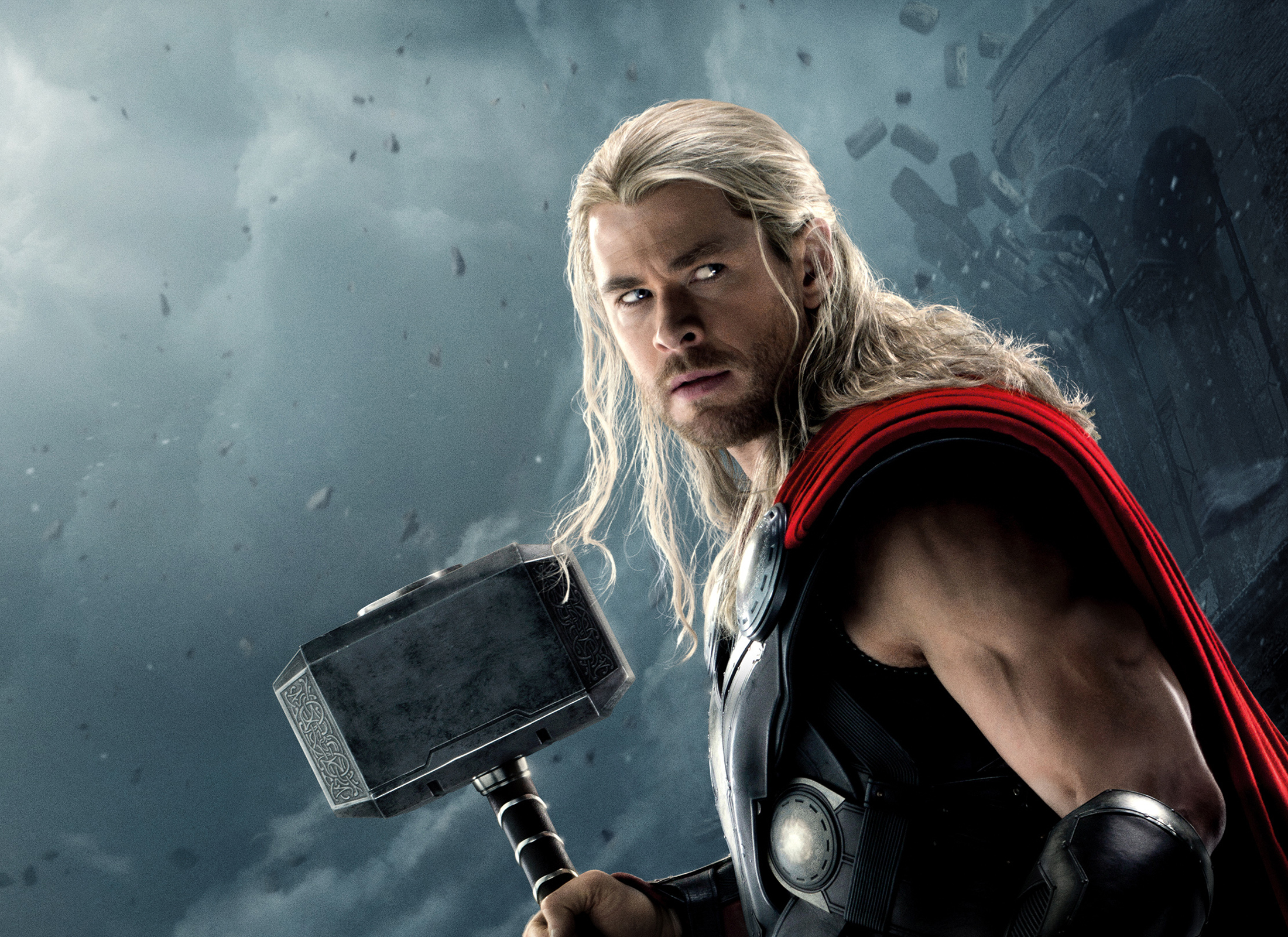 Chris Hemsworth As Thor In Avengers Wallpapers