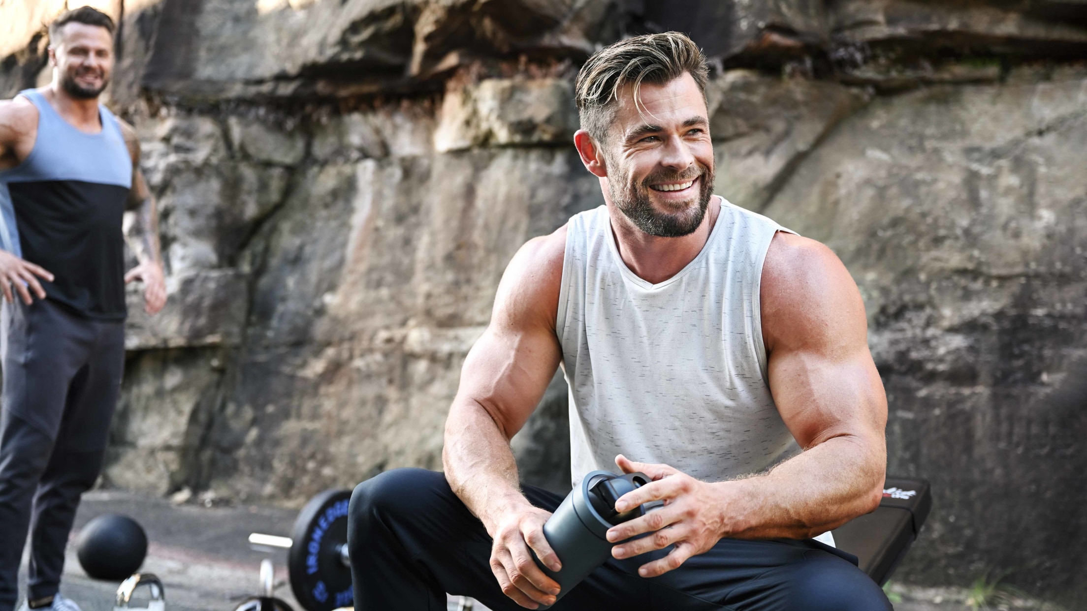 Chris Hemsworth Workout Wallpapers