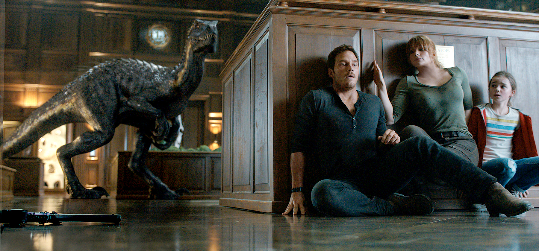 Chris Pratt Taking Selfie With Dinosaur Wallpapers