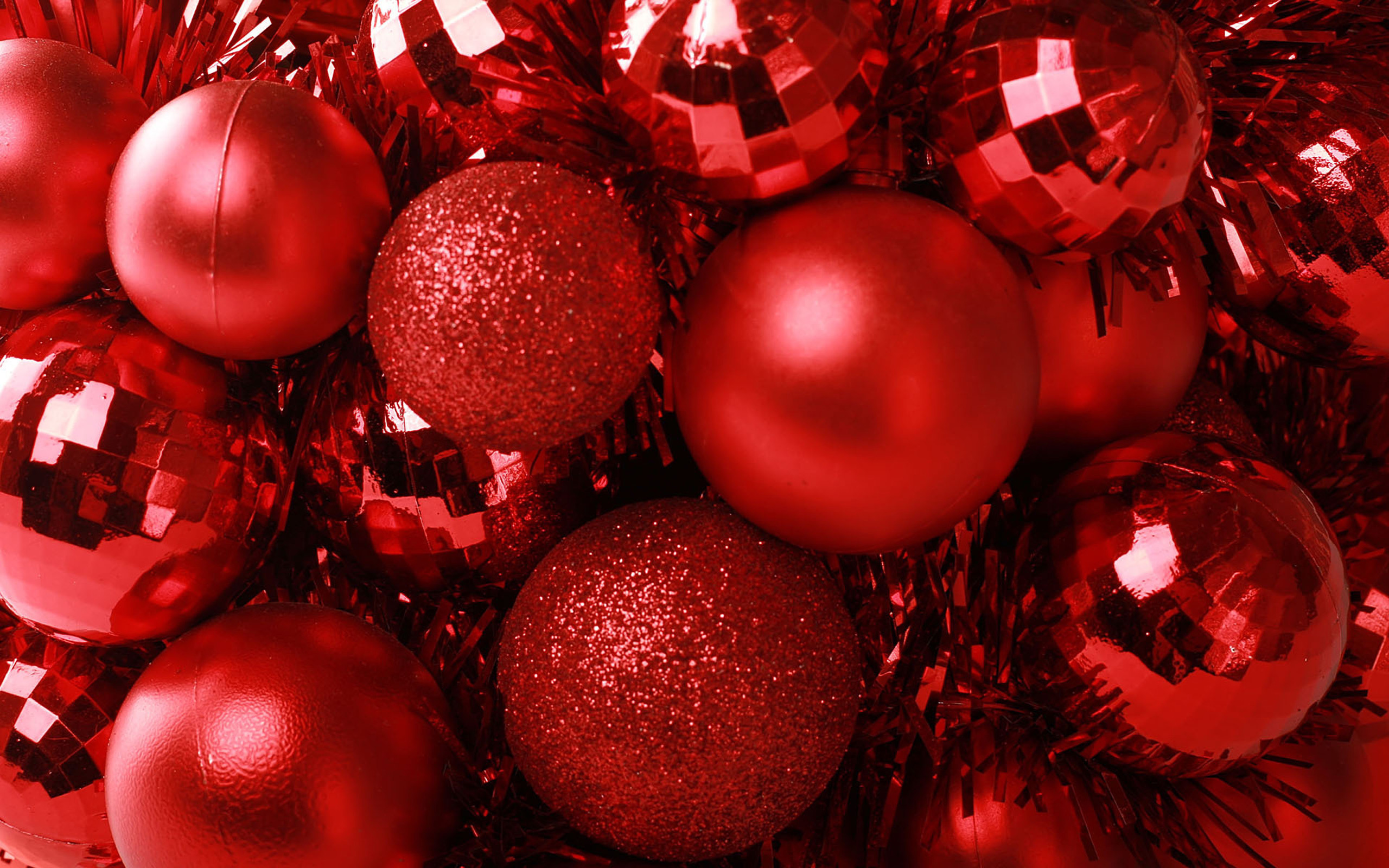 Christmas Balls Wallpapers