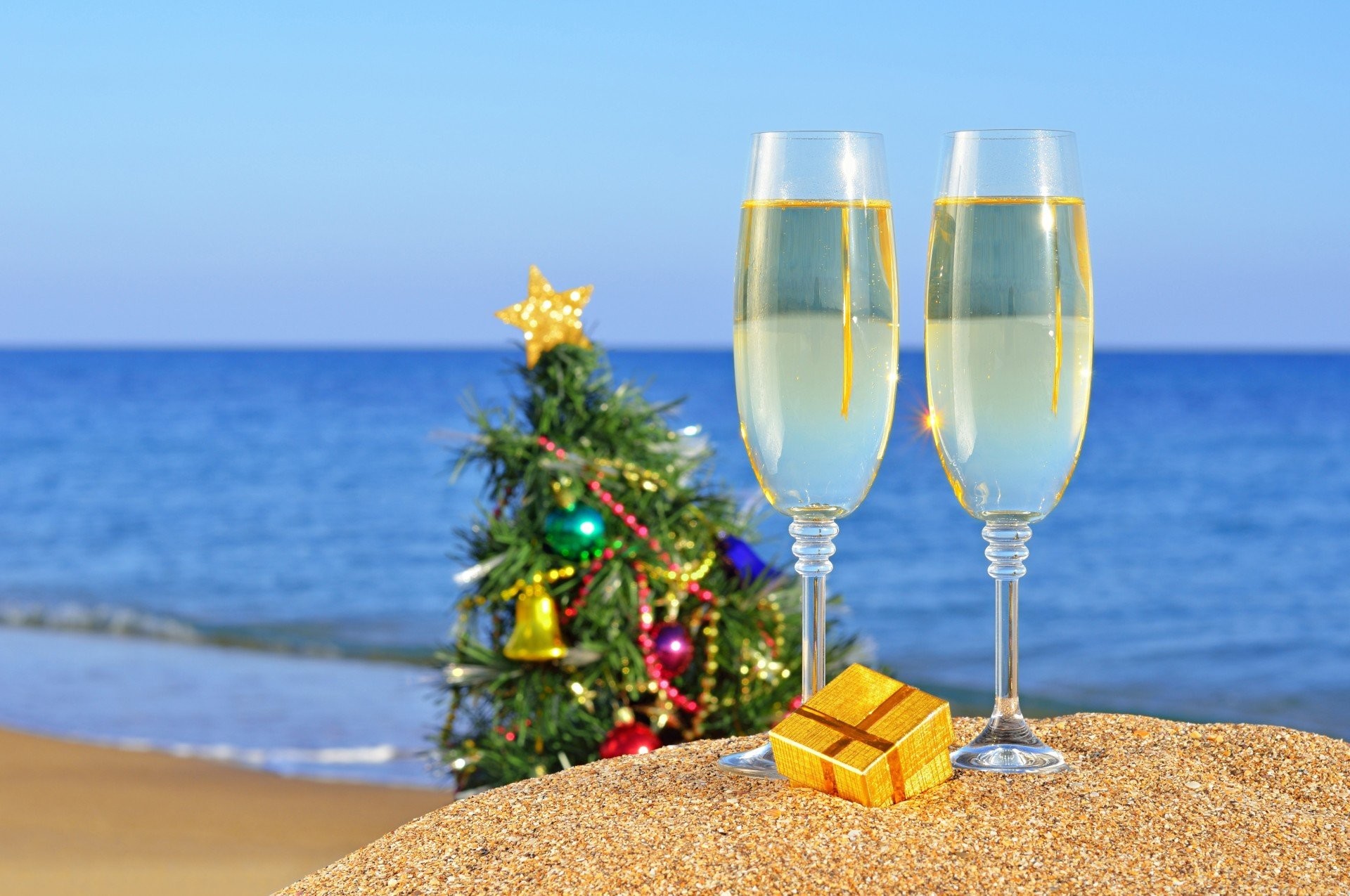 Christmas Beach Wallpapers