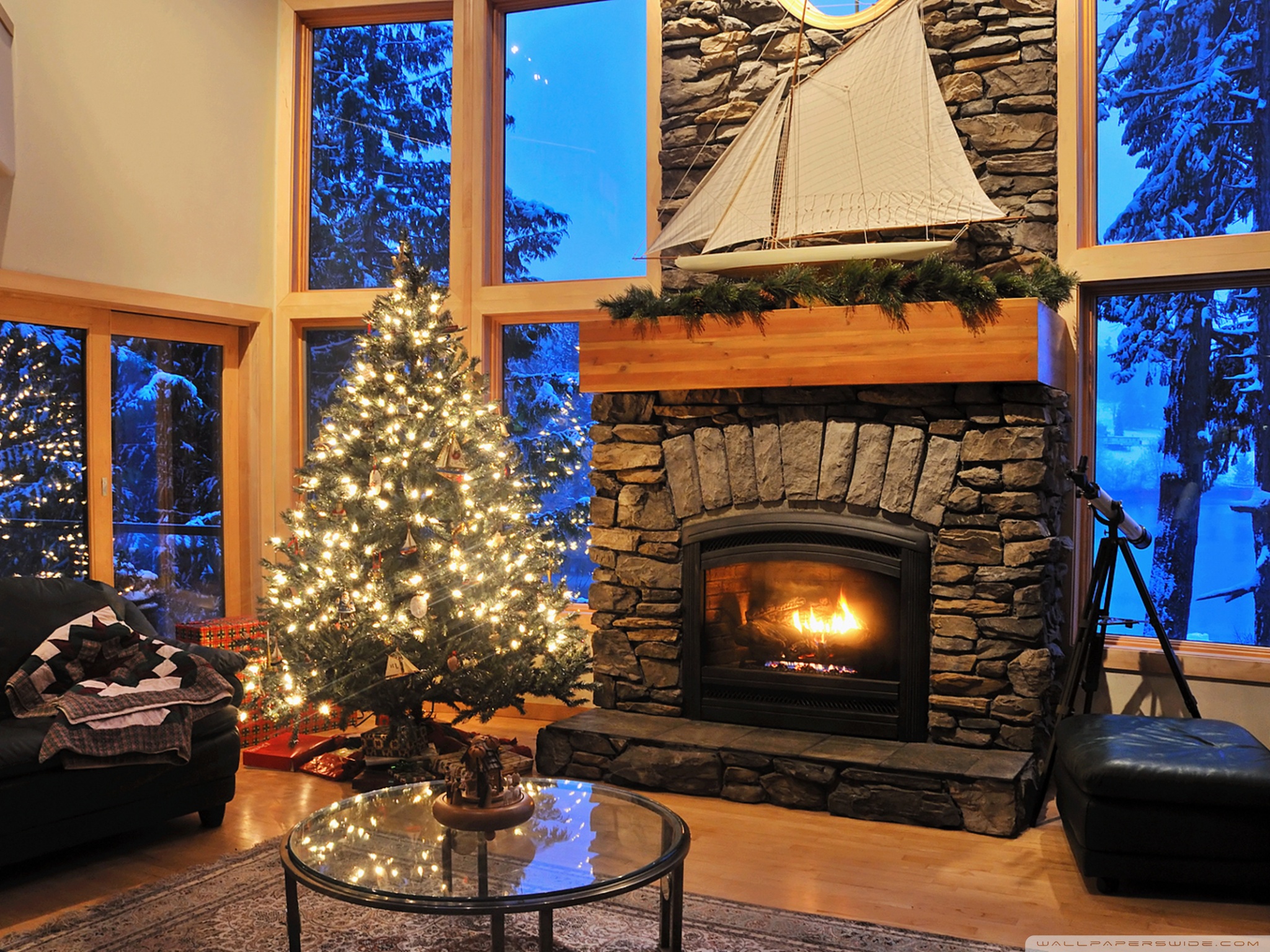 Christmas Fireplace Wallpapers