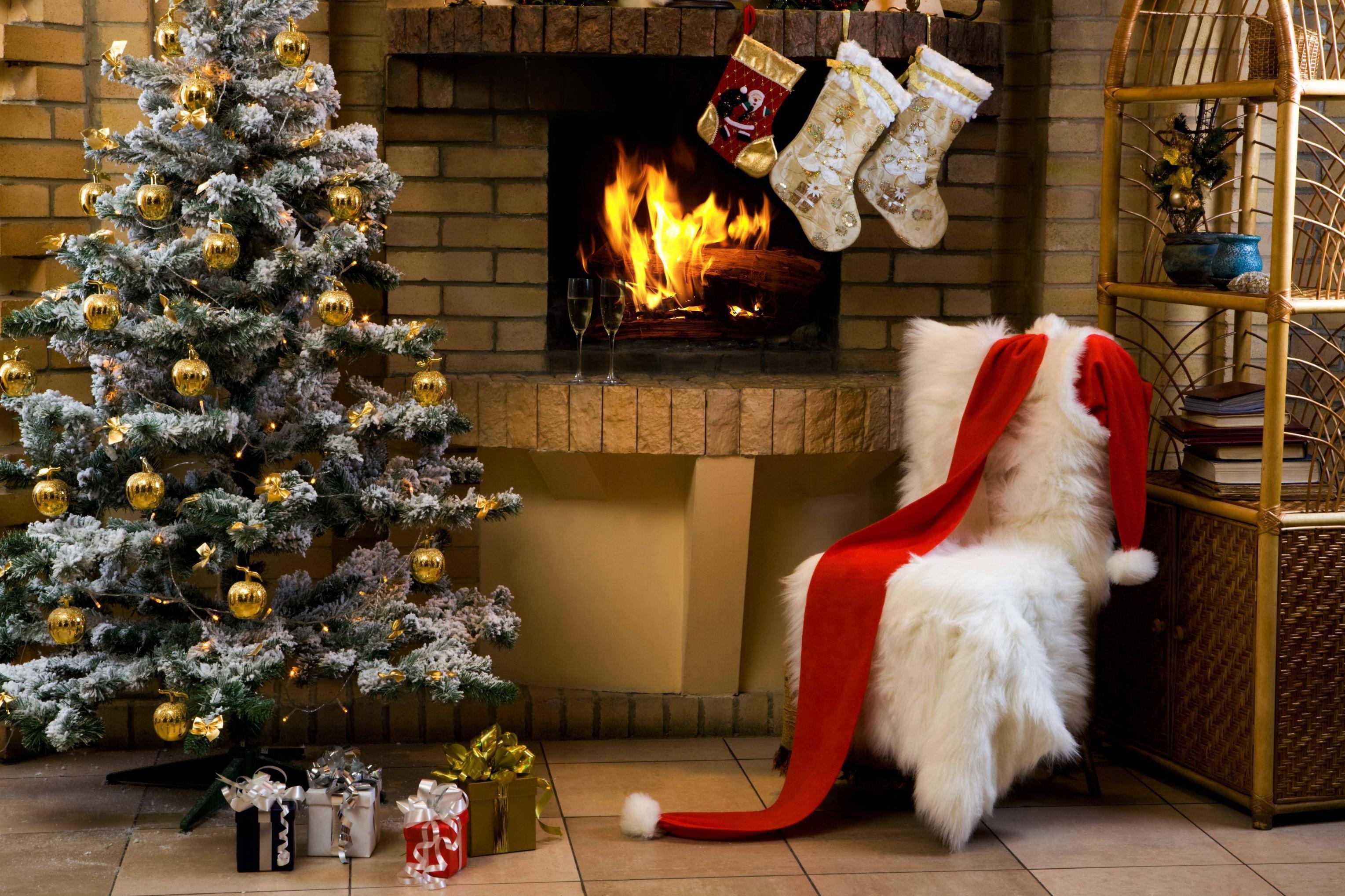 Christmas Fireplace Wallpapers