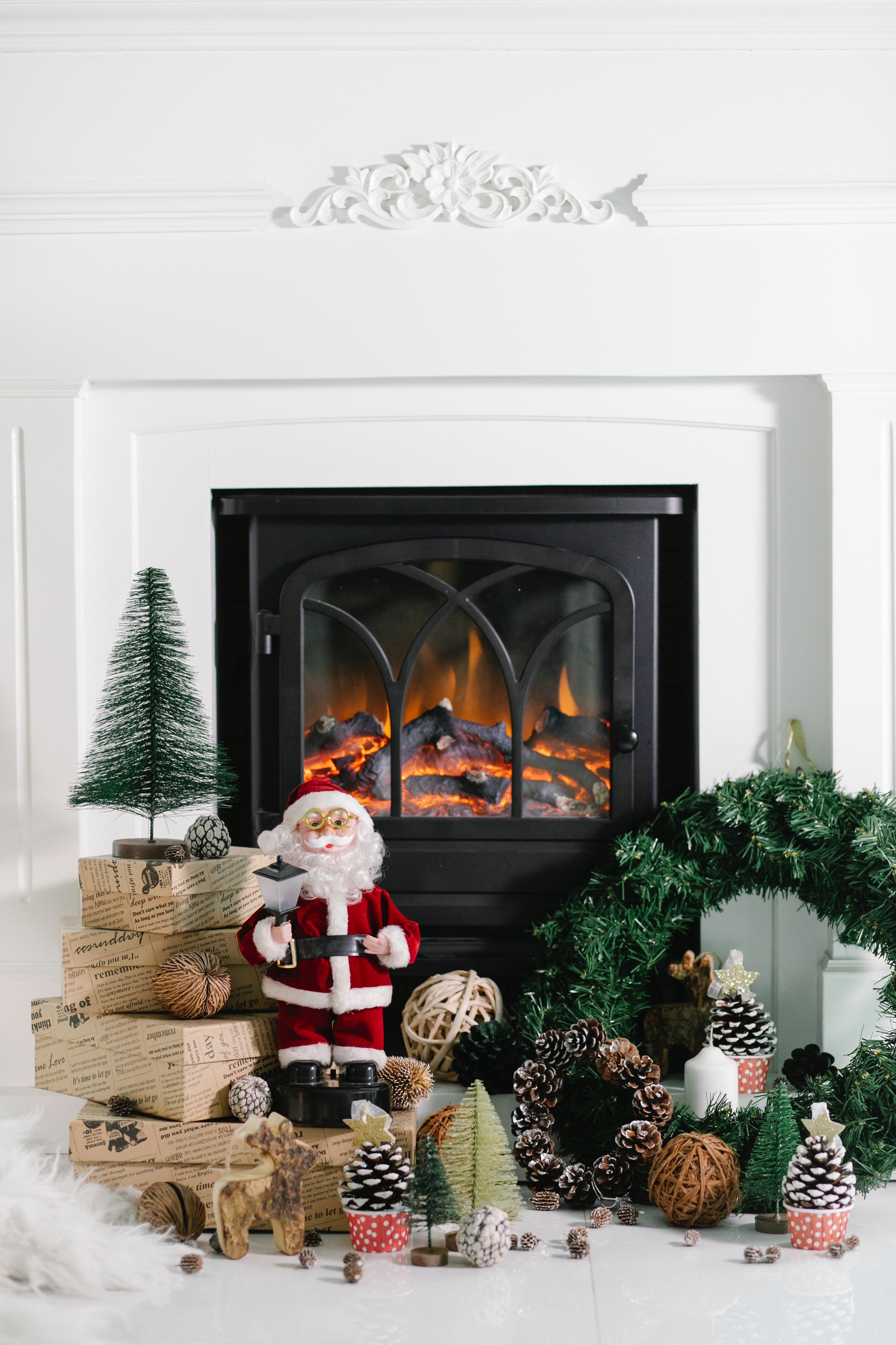 Christmas Fireplace Wallpapers