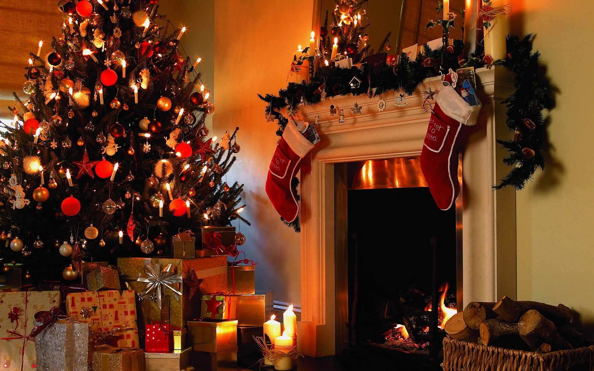 Christmas Fireplace Wallpapers