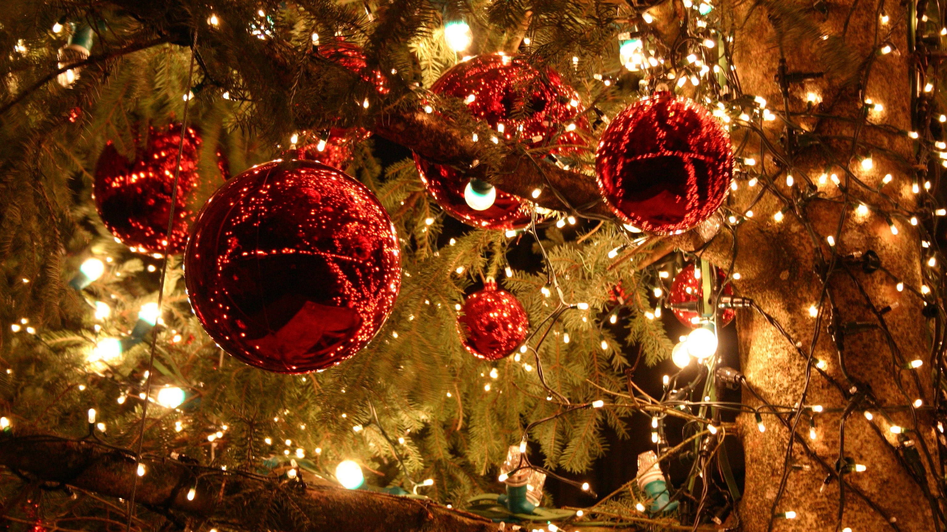 Christmas Ornament Desktop Wallpapers