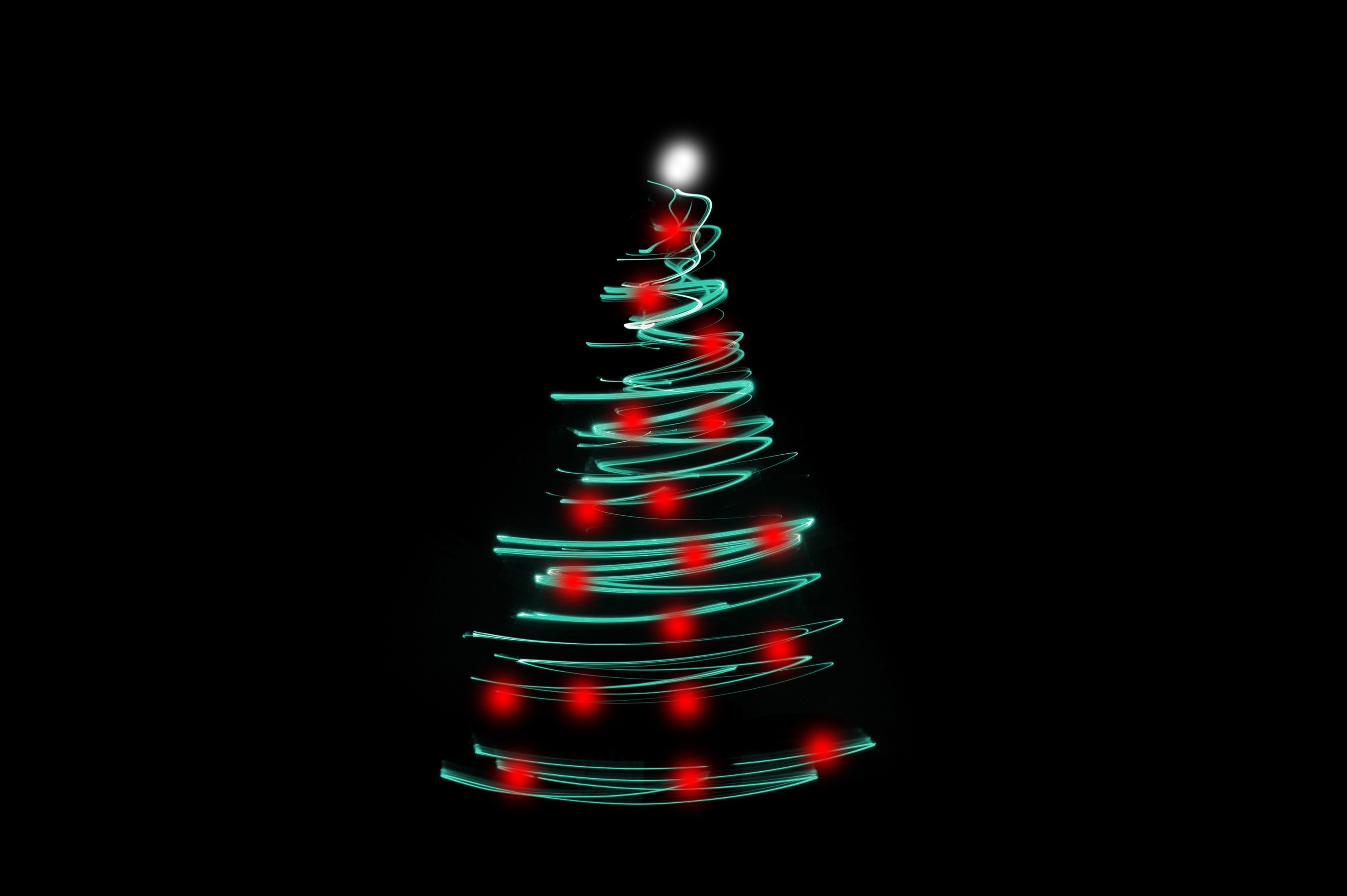 Christmas Tree With Light Decorations Wallpapers