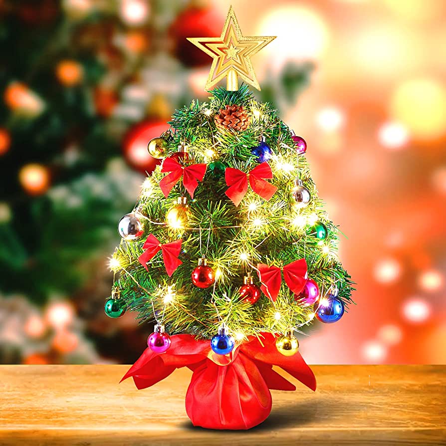 Christmas Tree With Snow And Lights Decoration Wallpapers