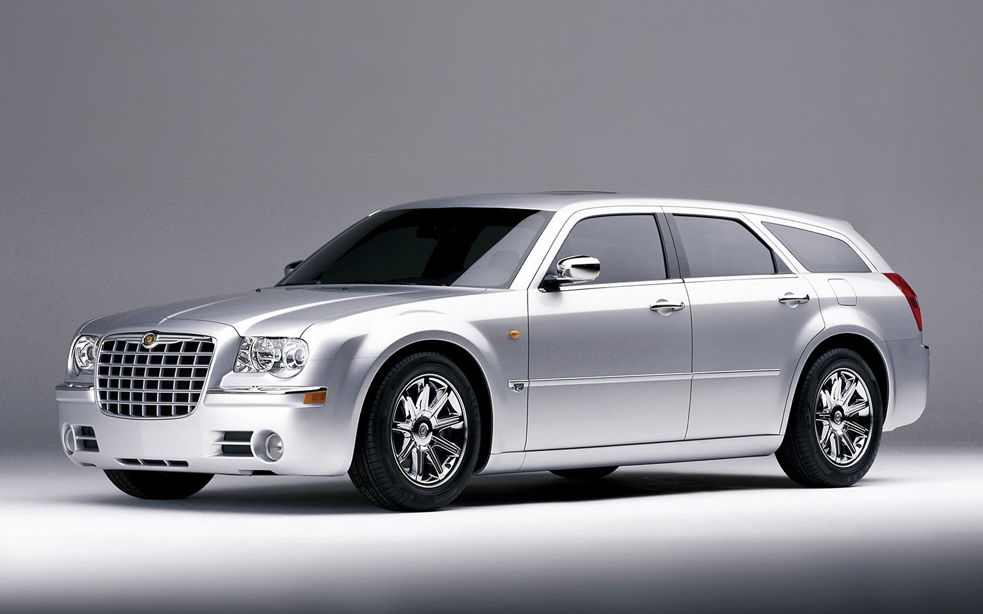 Chrysler 300C Touring Wallpapers