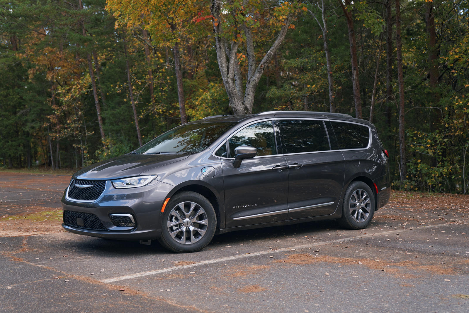 Chrysler Pacifica S Wallpapers