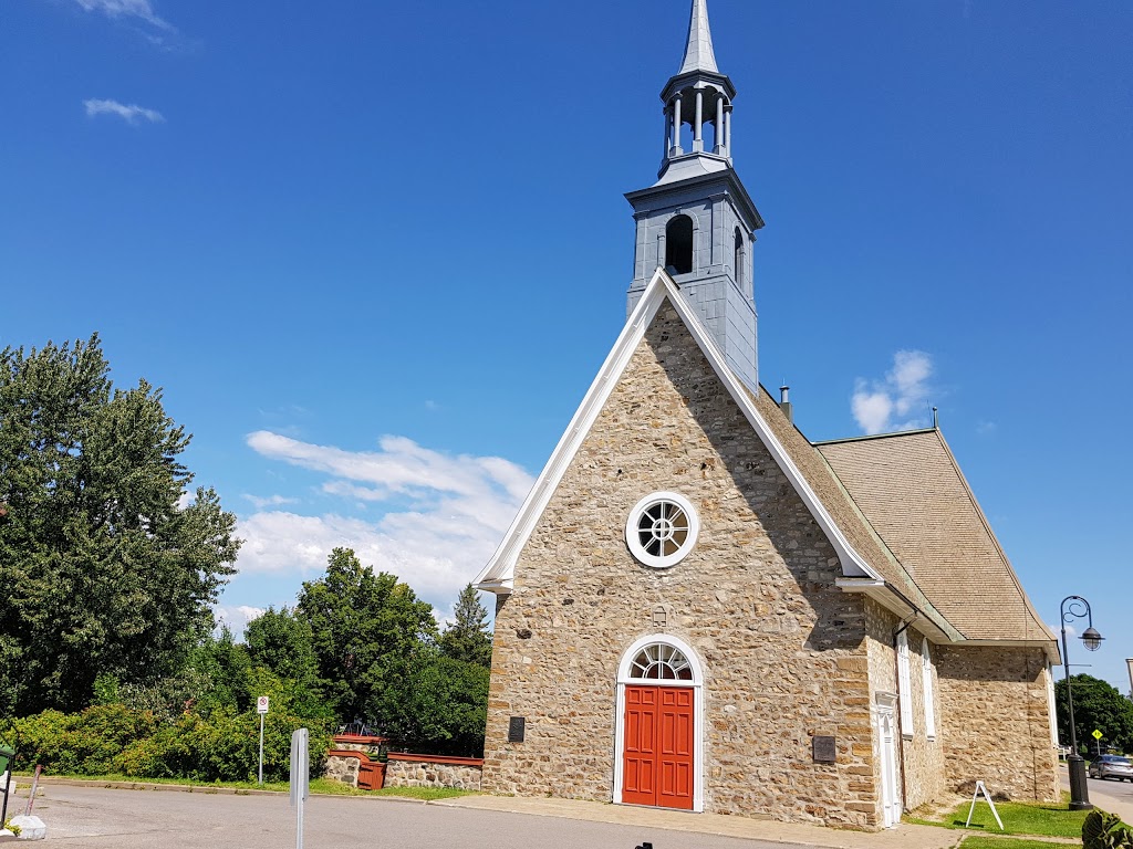 Church Of Saint-Pierre Wallpapers