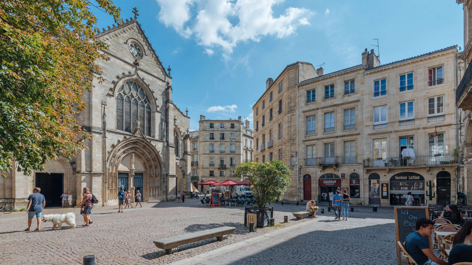 Church Of Saint-Pierre Wallpapers