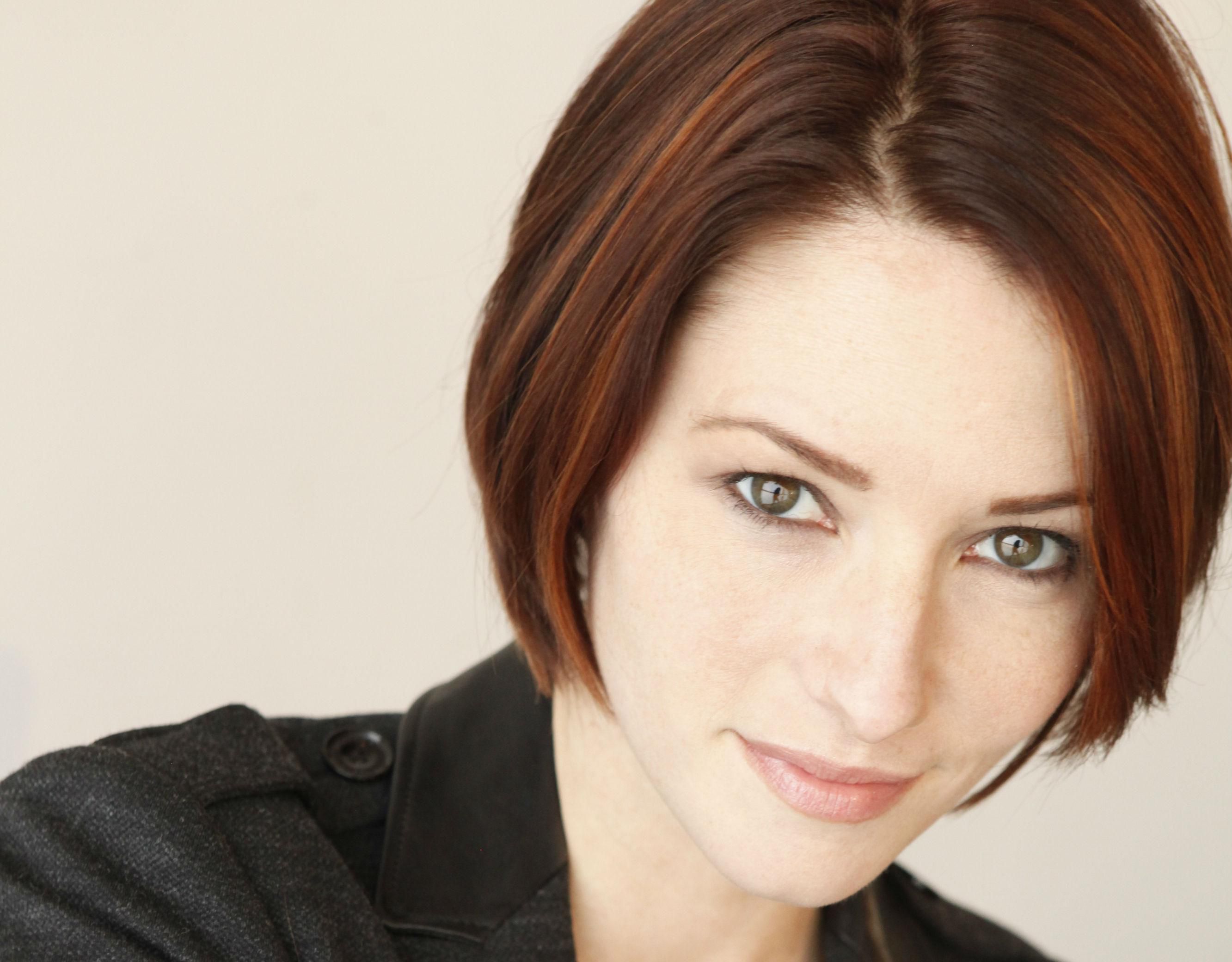 Chyler Leigh Wallpapers