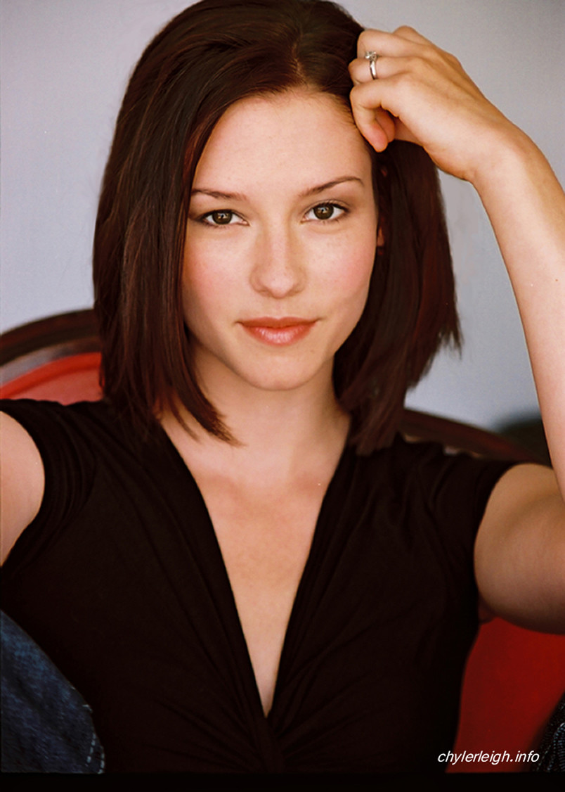 Chyler Leigh Wallpapers