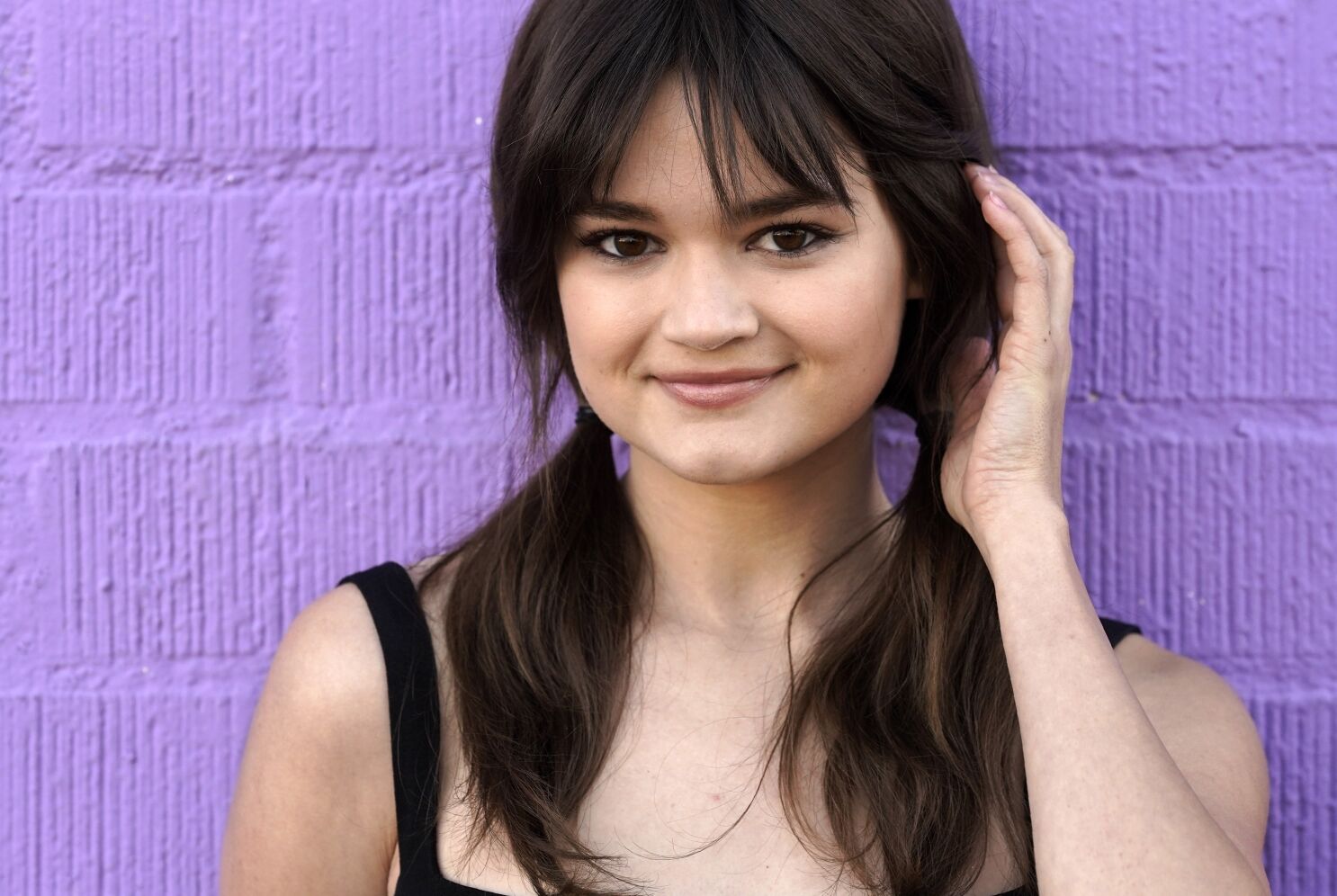 Ciara Bravo Cute Actress 2021 Wallpapers