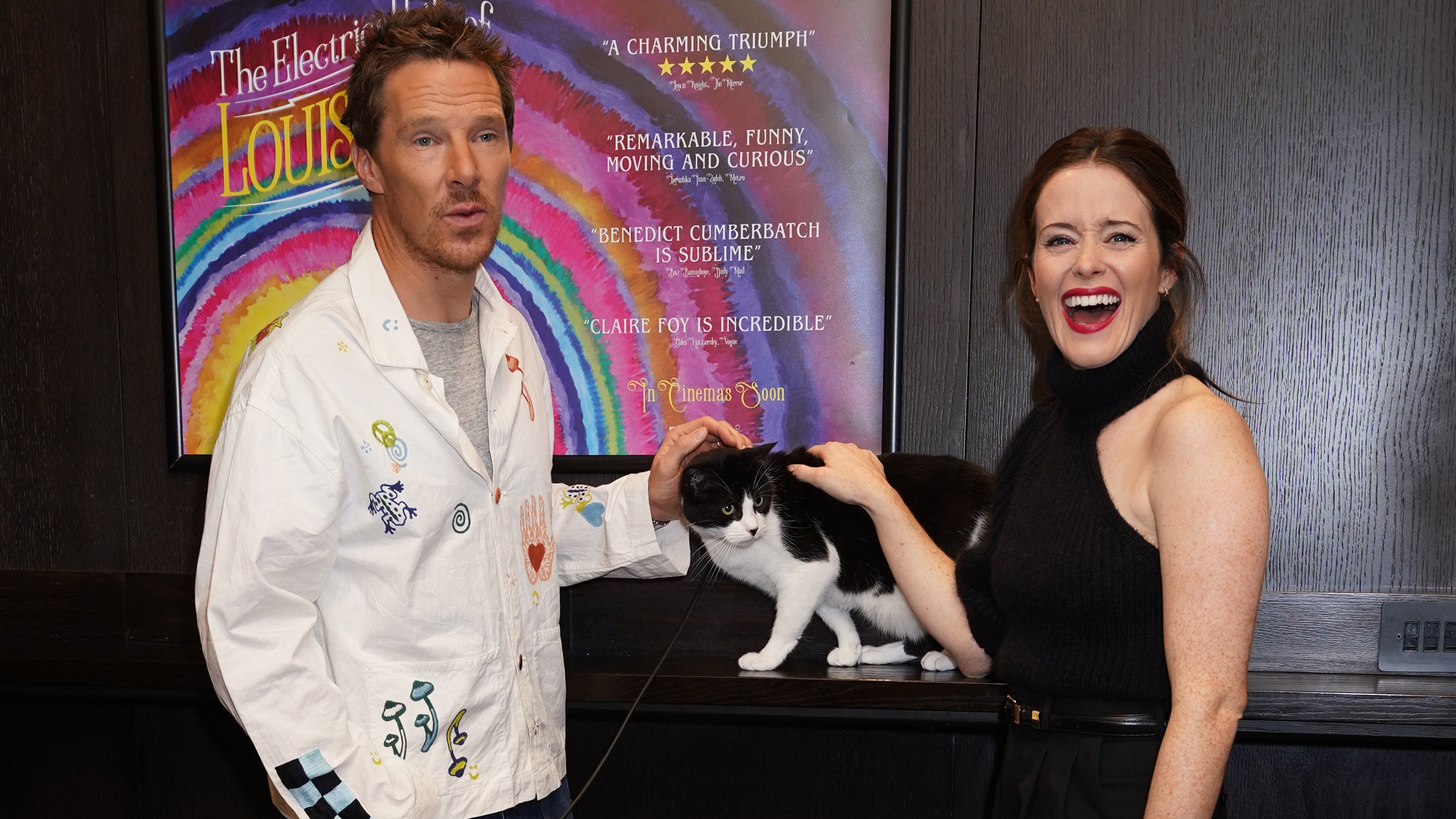 Claire Foy In The Electrical Life Of Louis Wain Wallpapers