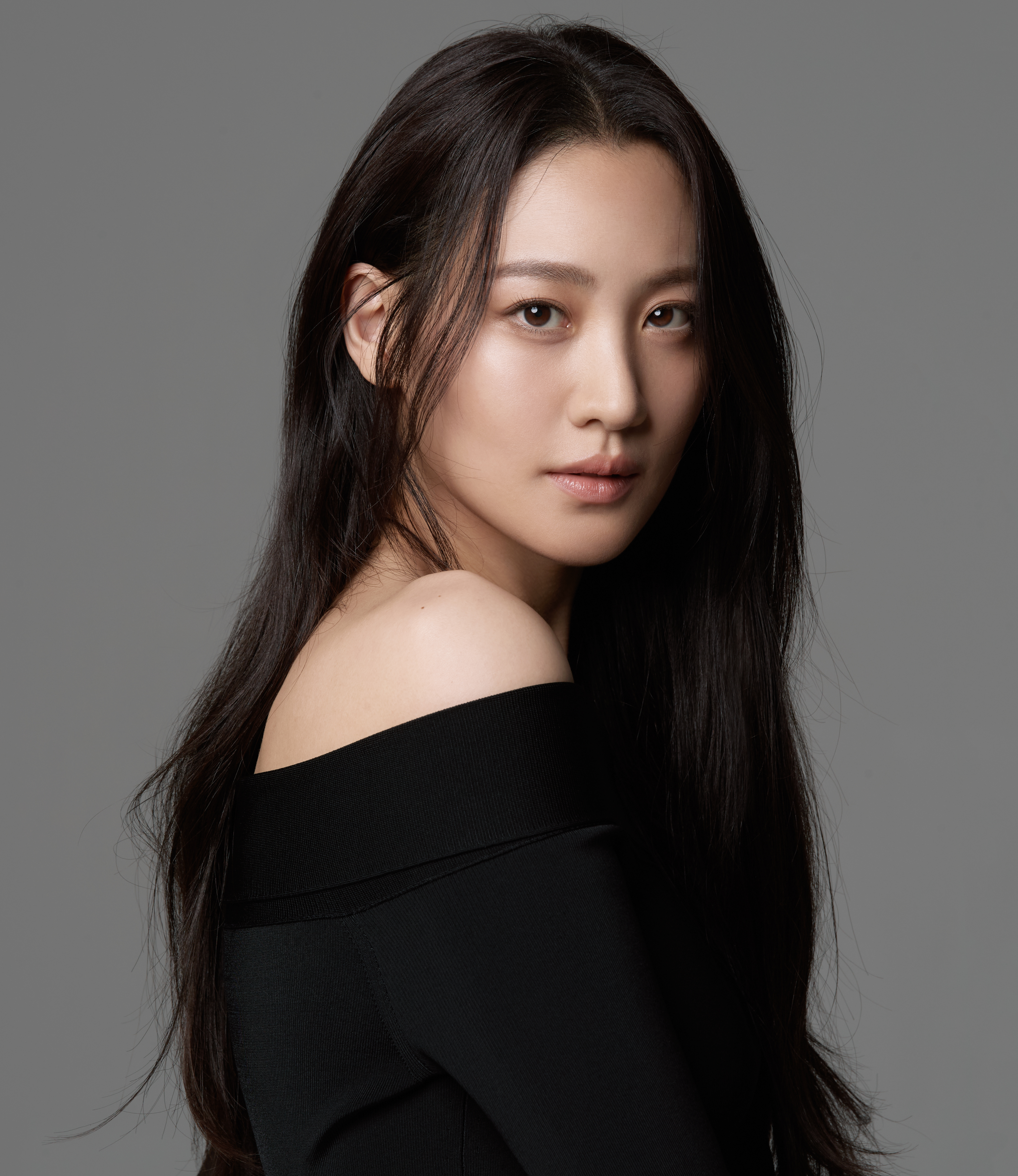 Claudia Kim Wallpapers