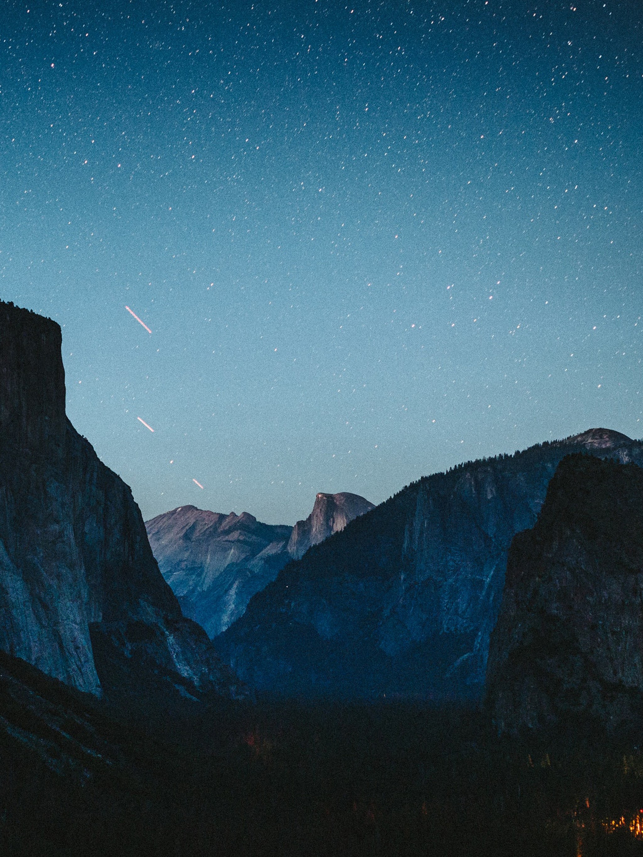 Clean Night Sky And Mountains Peak Wallpapers