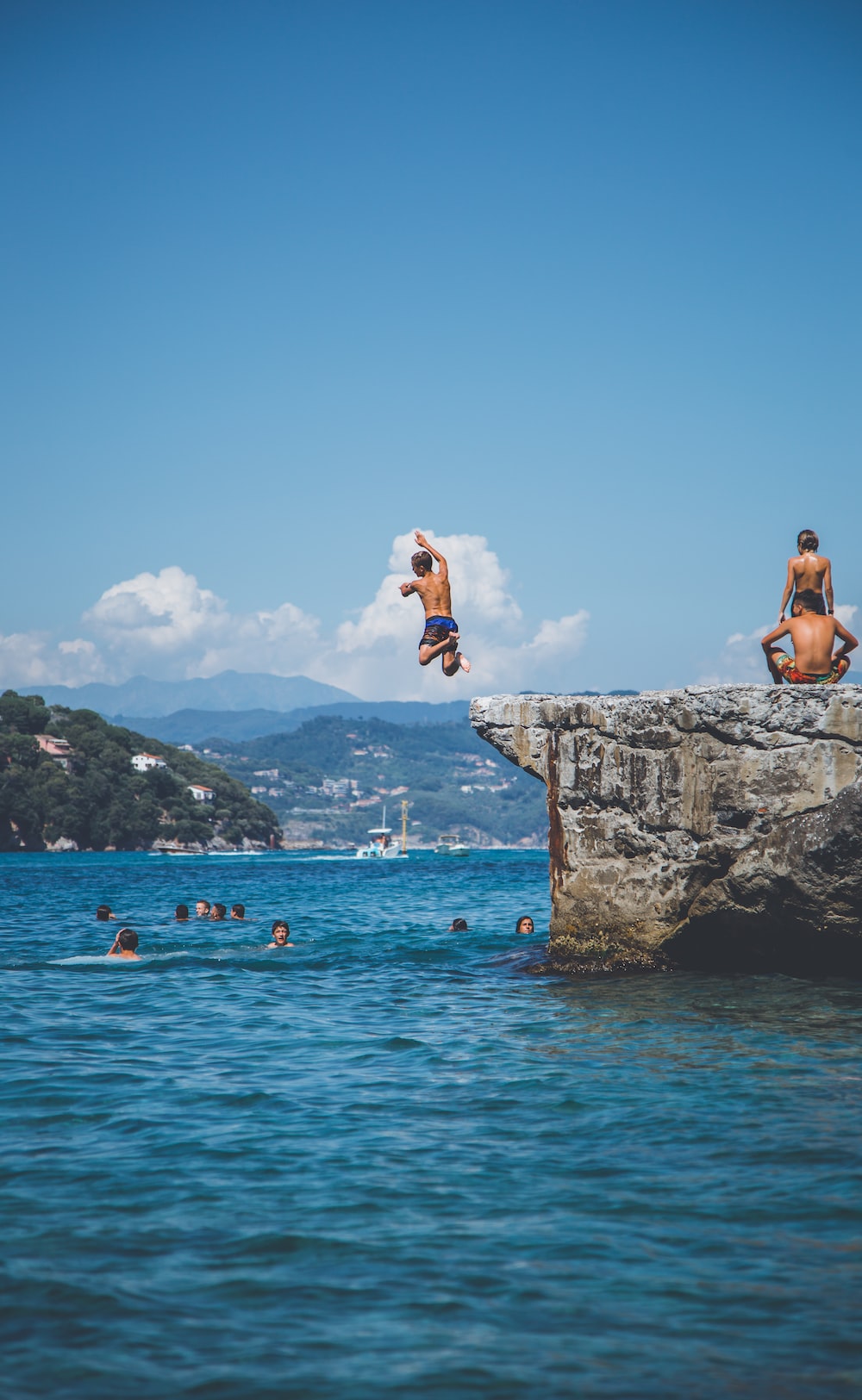 Cliff Diving Wallpapers